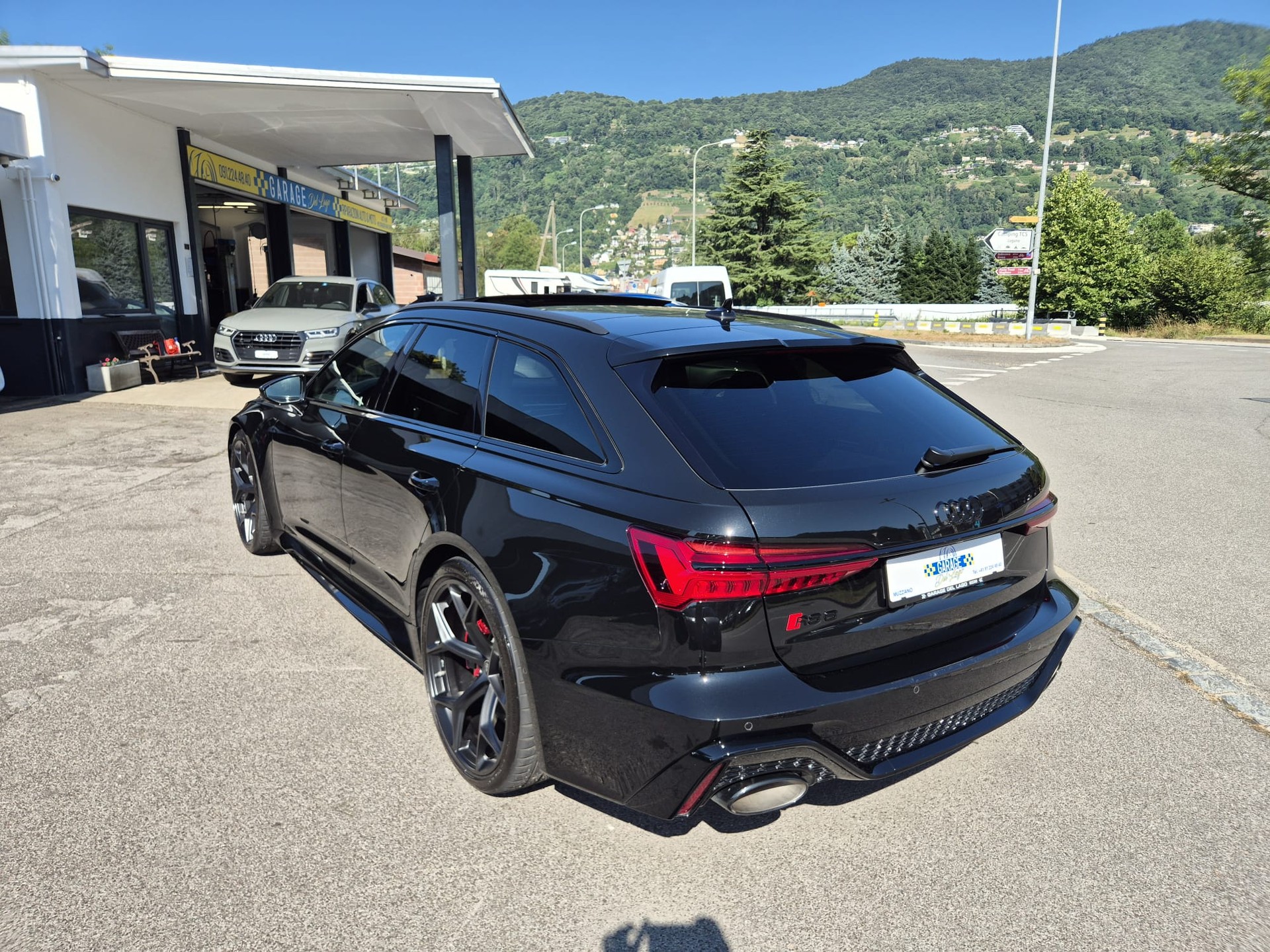 AUDI RS6 Avant 4.0 TFSI V8 Performance quattro-image-4