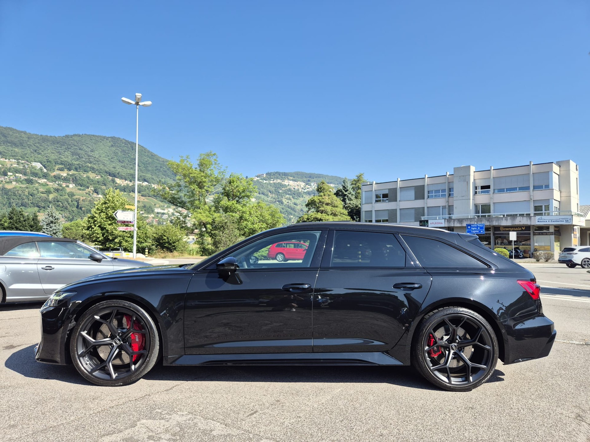 AUDI RS6 Avant 4.0 TFSI V8 Performance quattro-image-0