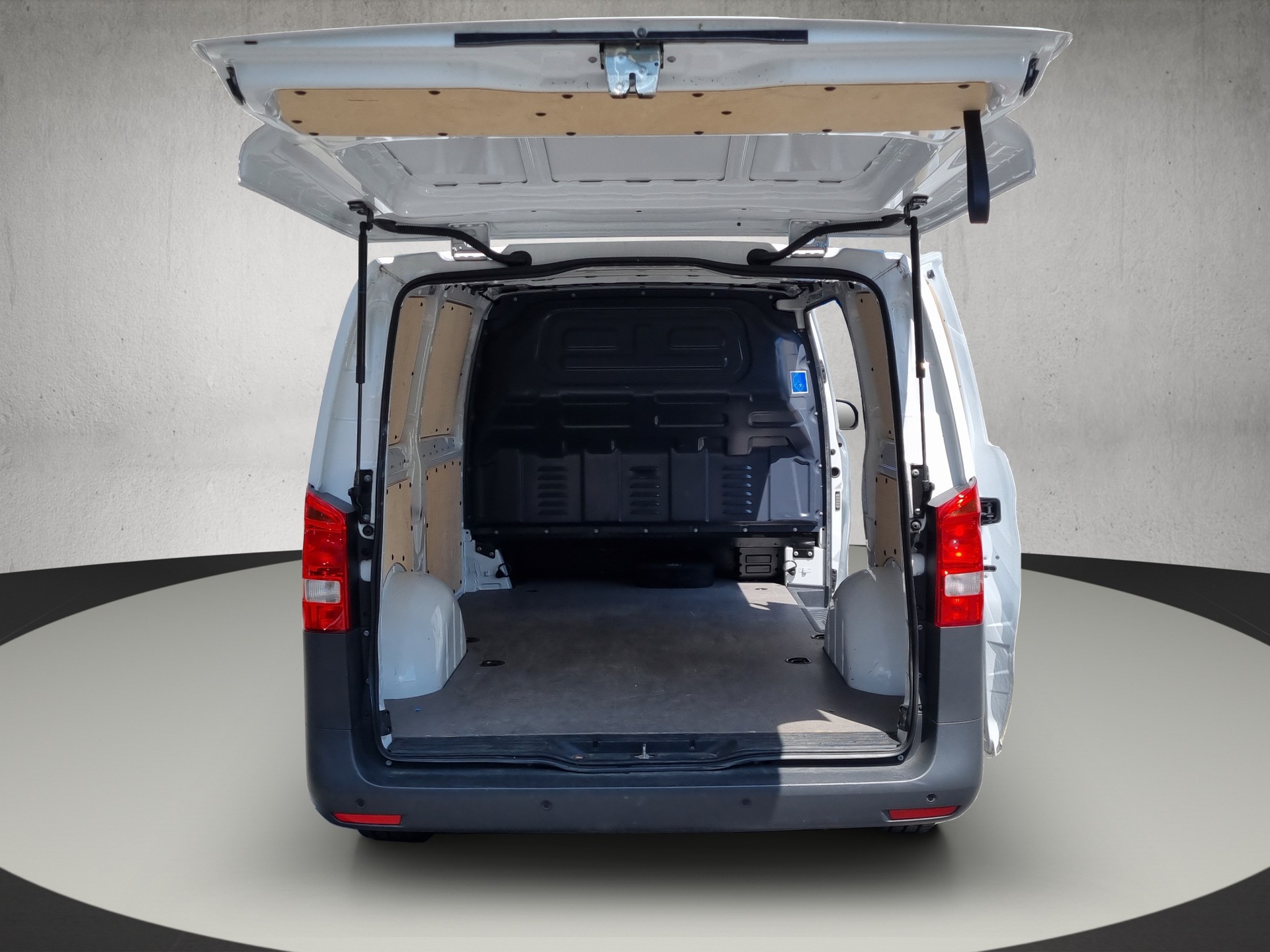 MERCEDES-BENZ eVito 112 Kaw. L 60 kWh-image-13