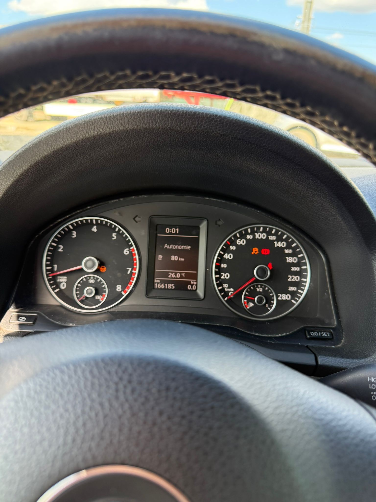VW Eos 1.4 TSI BlueMotion Technology White Night-image-12