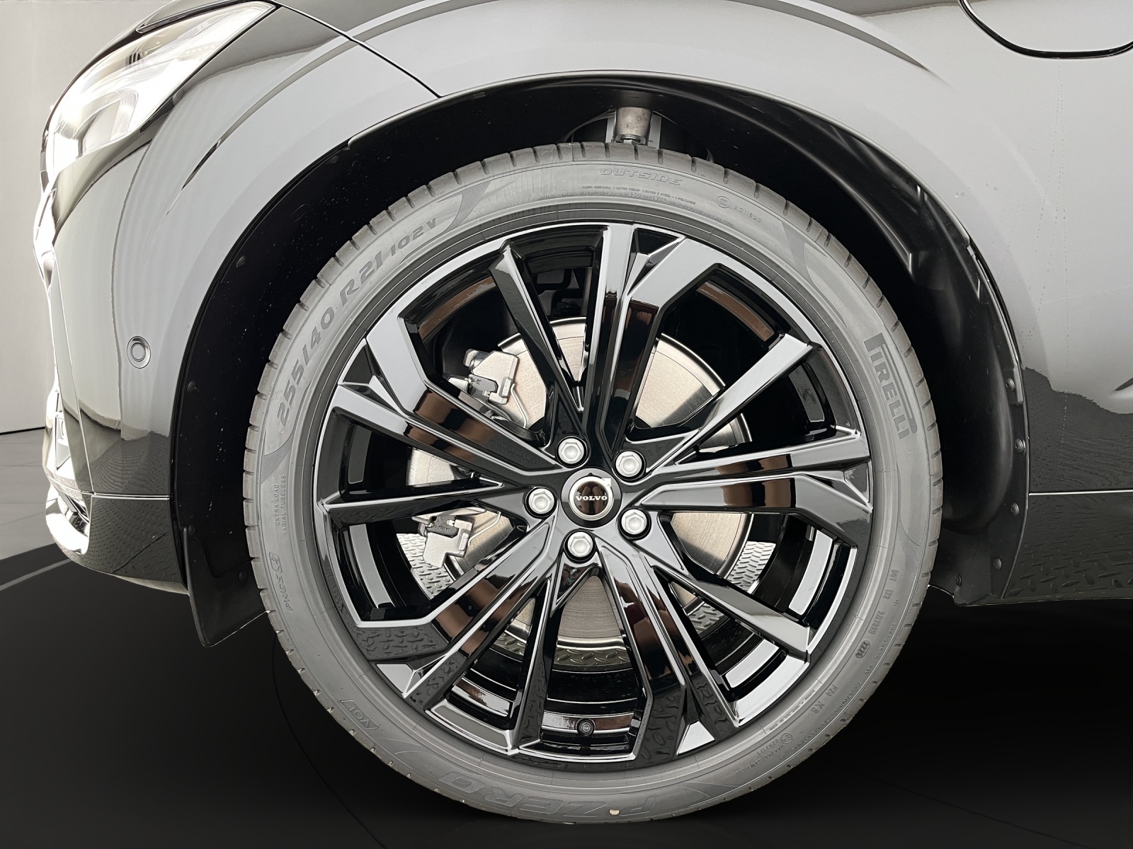 VOLVO XC60 2.0 T8 TE Black Edition eAWD-image-12