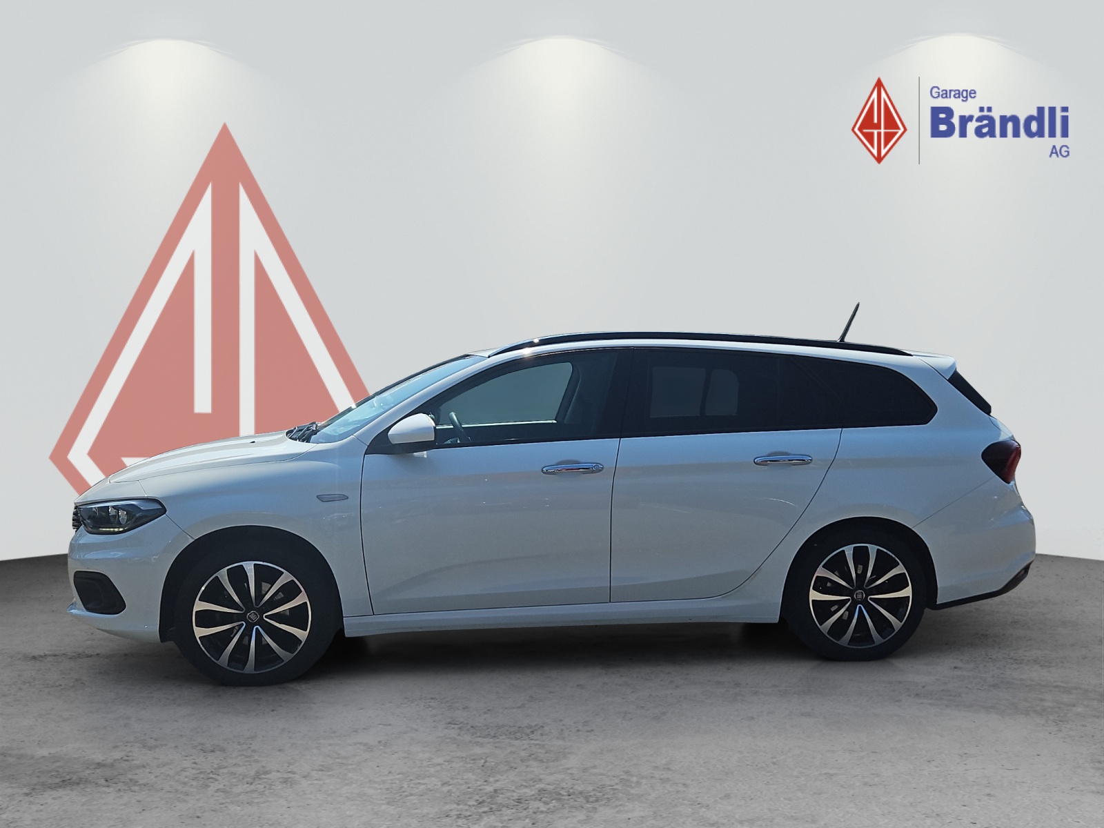 FIAT Tipo SW 1.6 JTD Lounge-showroom-element-2