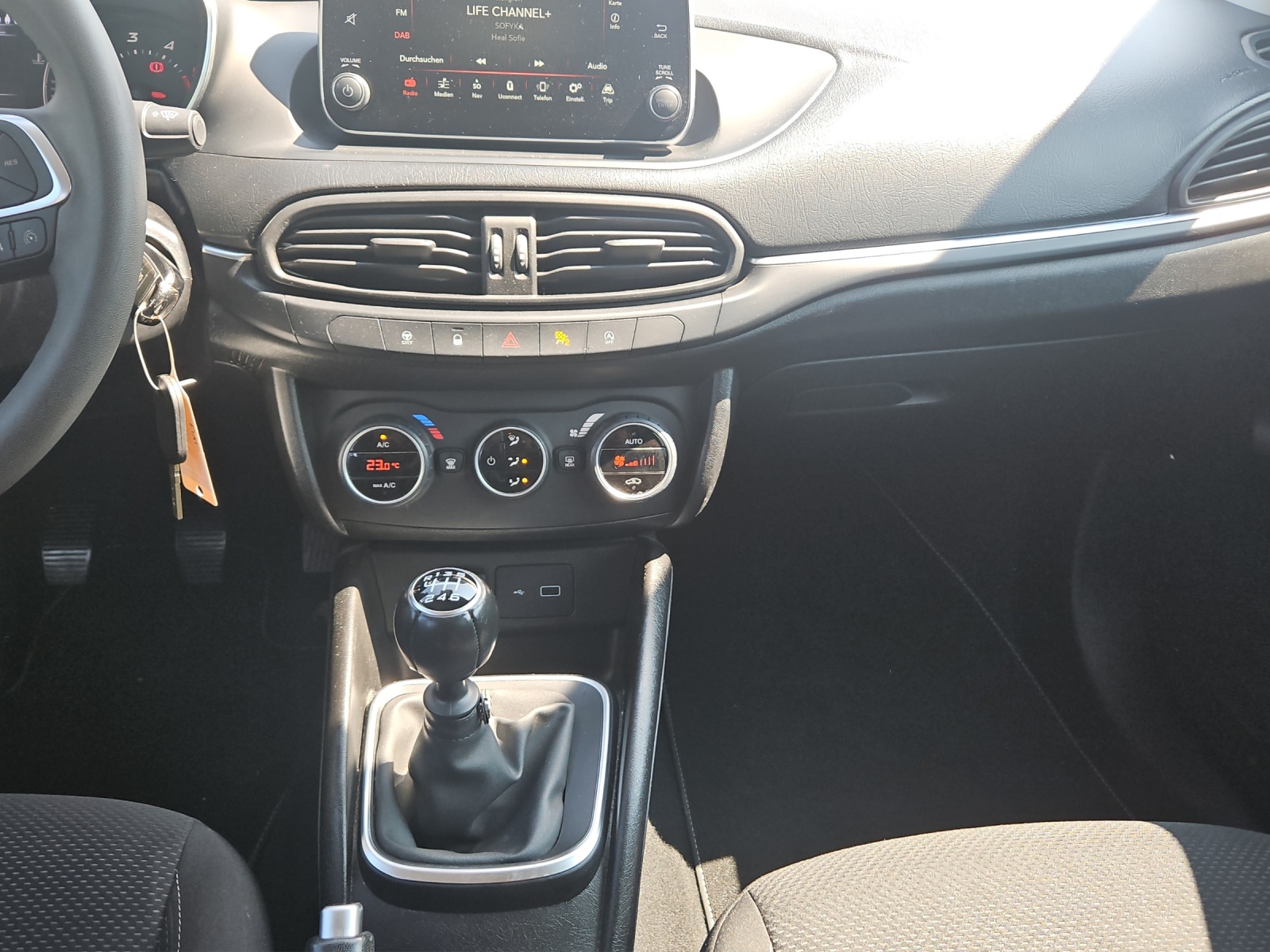 FIAT Tipo SW 1.6 JTD Lounge-image-13