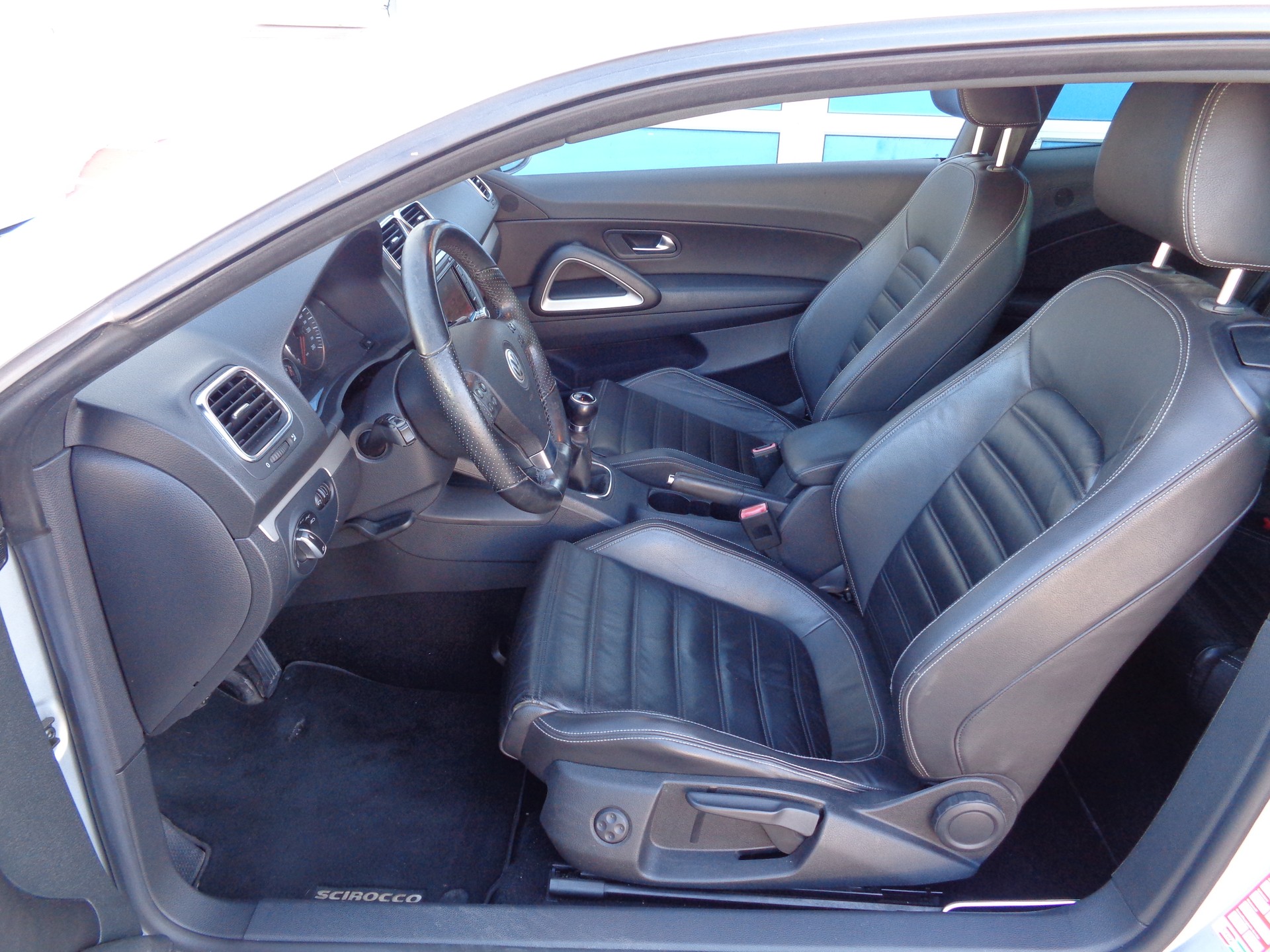 VW Scirocco 2.0 TSI-image-9