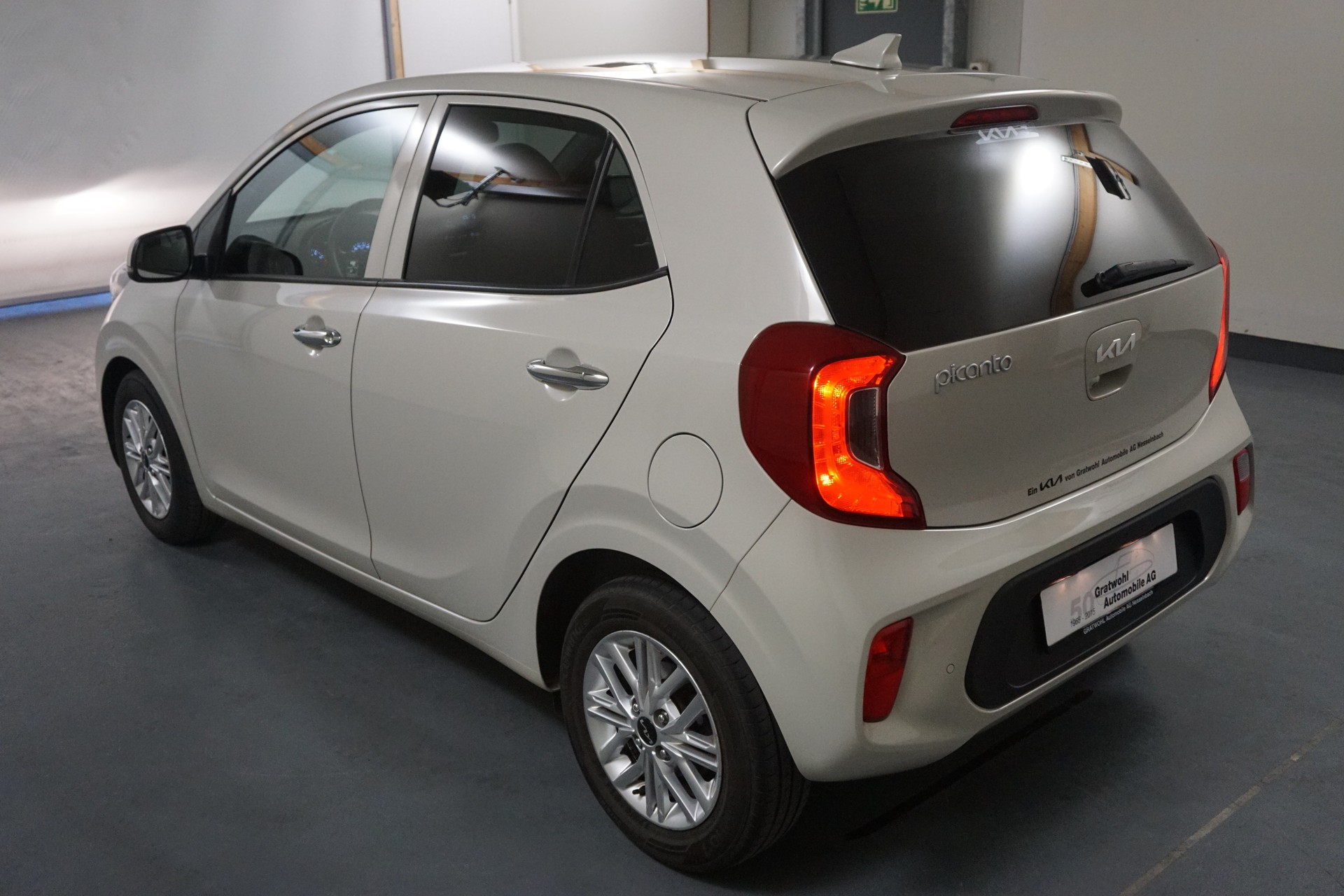 KIA Picanto 1.0 CVVT First Edition-image-3