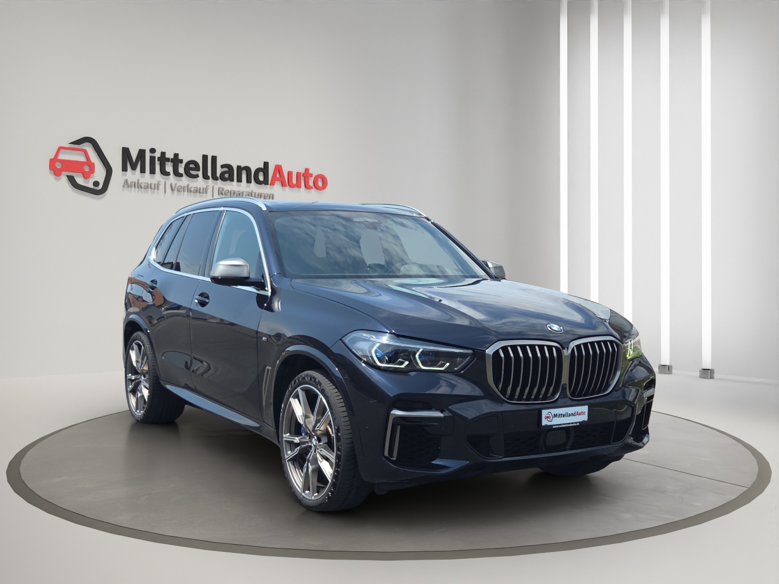 BMW X5 xDrive M50i Steptronic-image-2