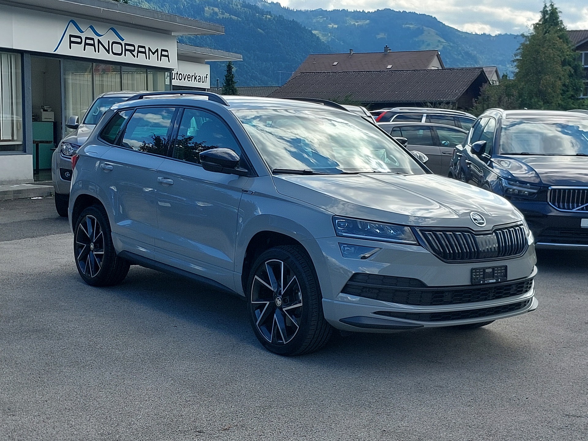 SKODA Karoq 2.0 TDI CR SportLine 4x4 DSG-image-0