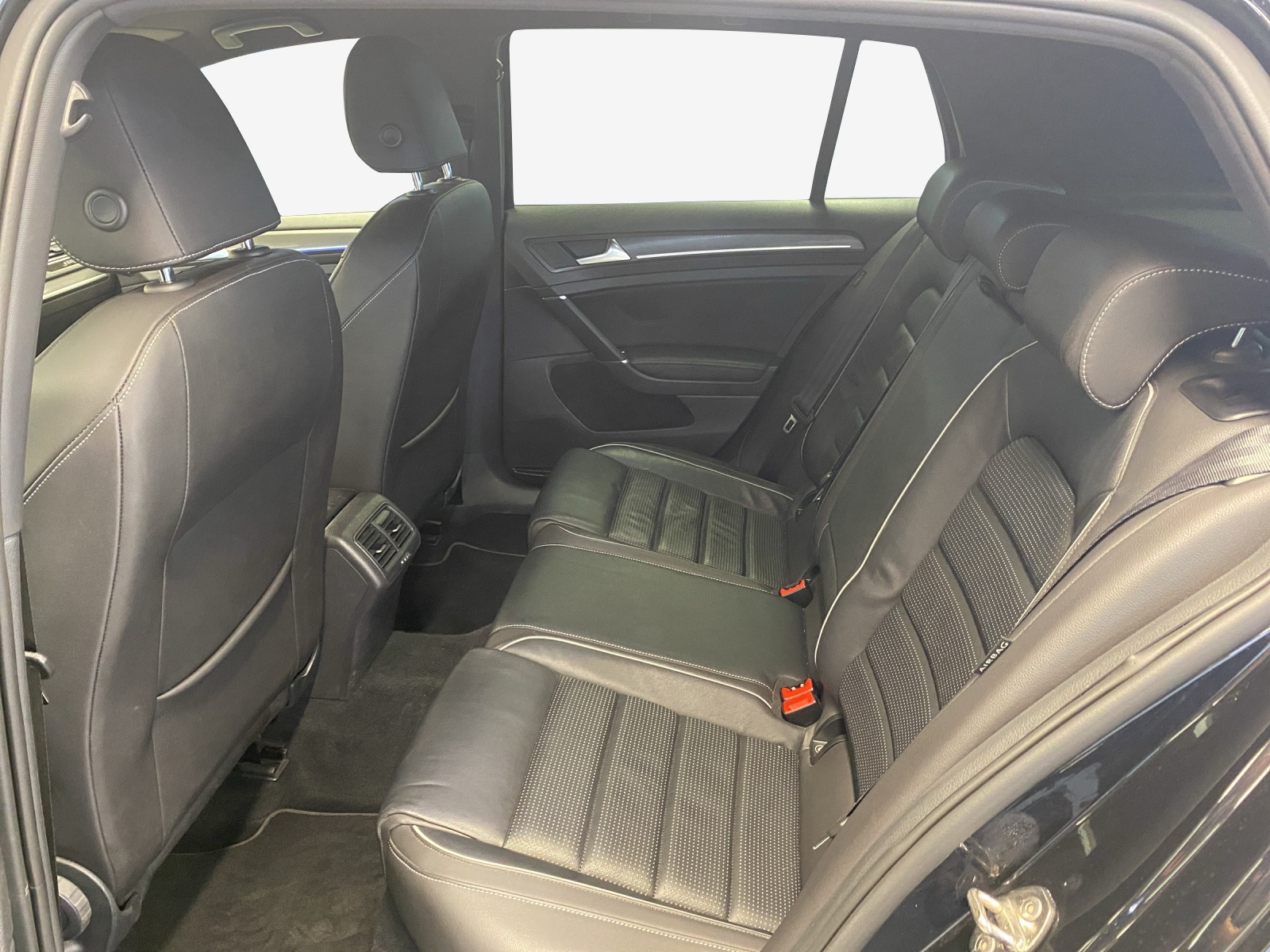 VW Golf 1.4 TSI GTE DSG-image-11
