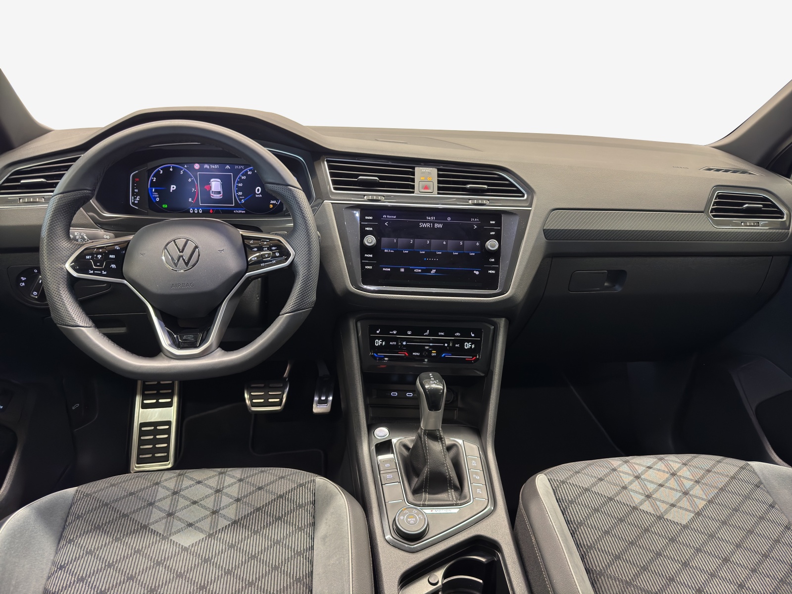 VW Tiguan 2.0TSI R-Line 4Motion DSG-image-8