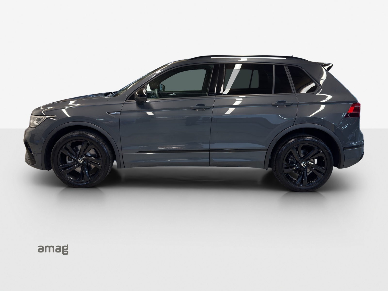 VW Tiguan 2.0TSI R-Line 4Motion DSG-image-1