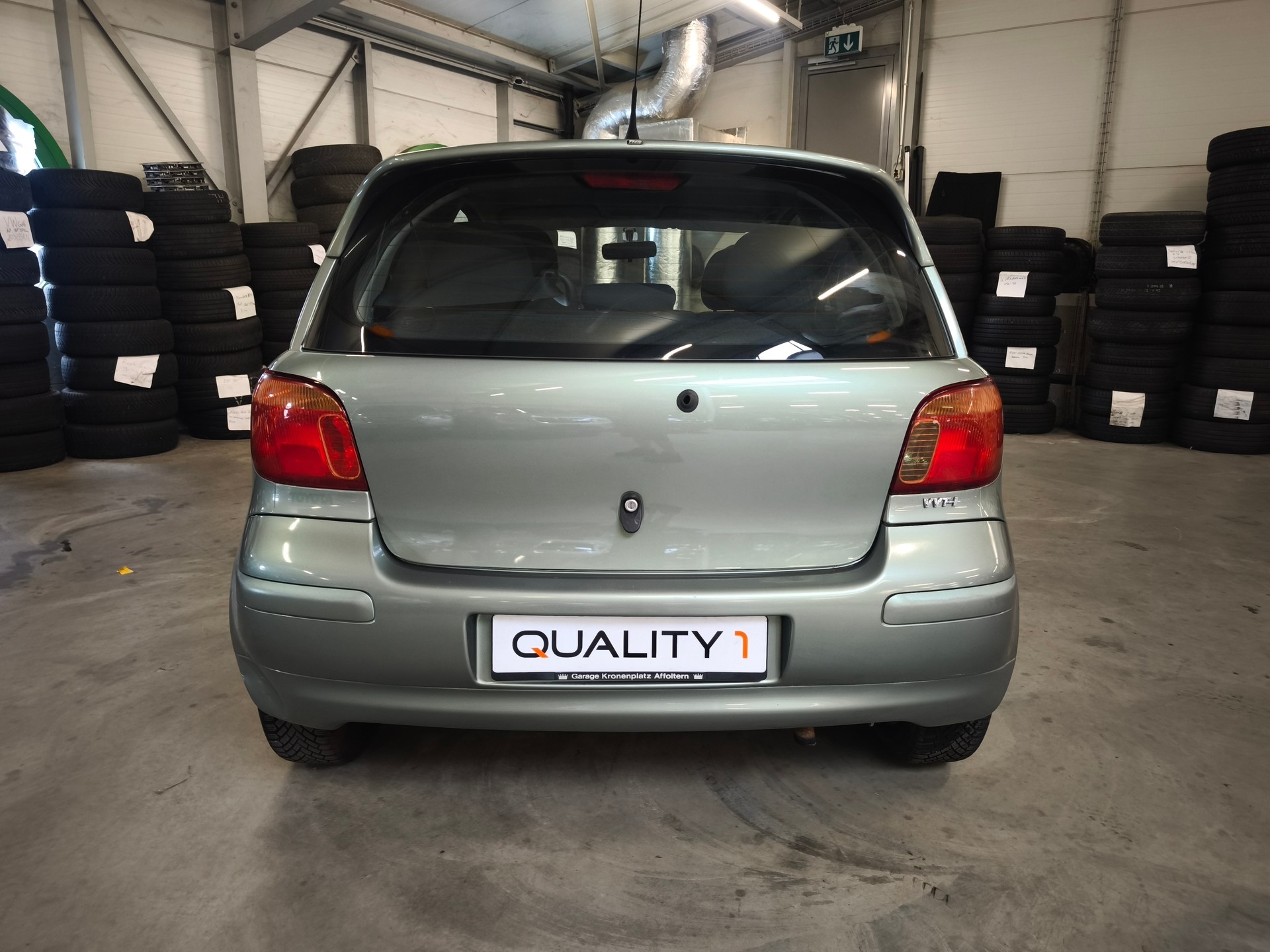 TOYOTA Yaris 1.3 Linea Luna-image-3