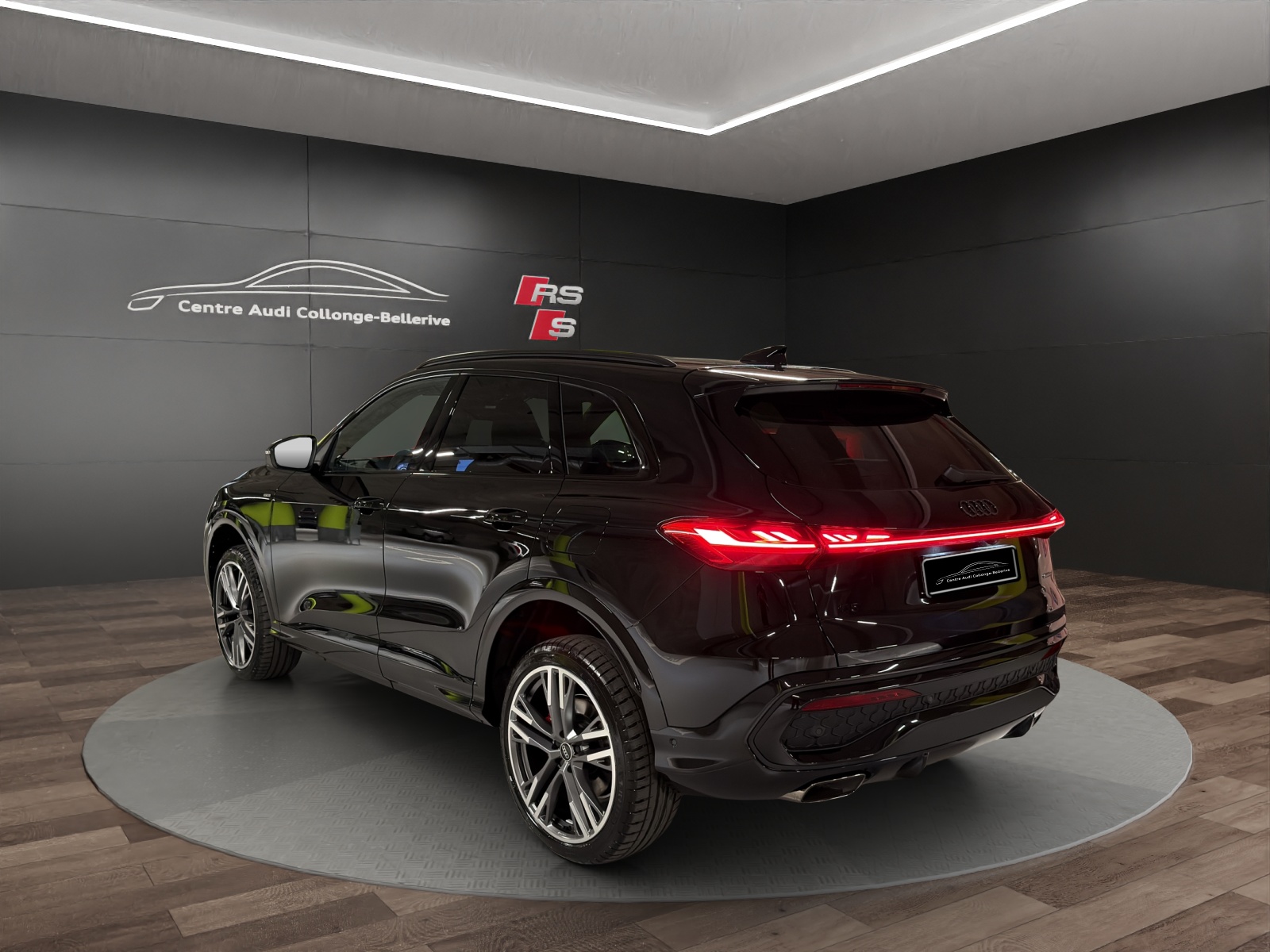 AUDI Q5 e-hybrid quattro 220 kW S-tronic-image-3