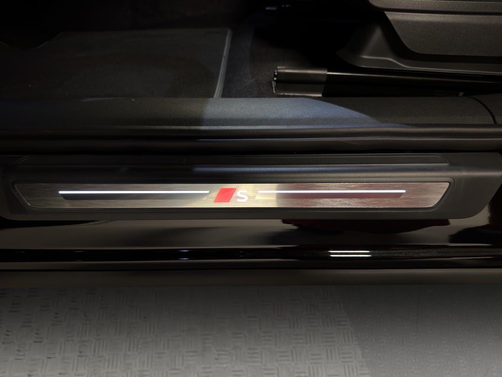 AUDI Q5 e-hybrid quattro 220 kW S-tronic-image-26