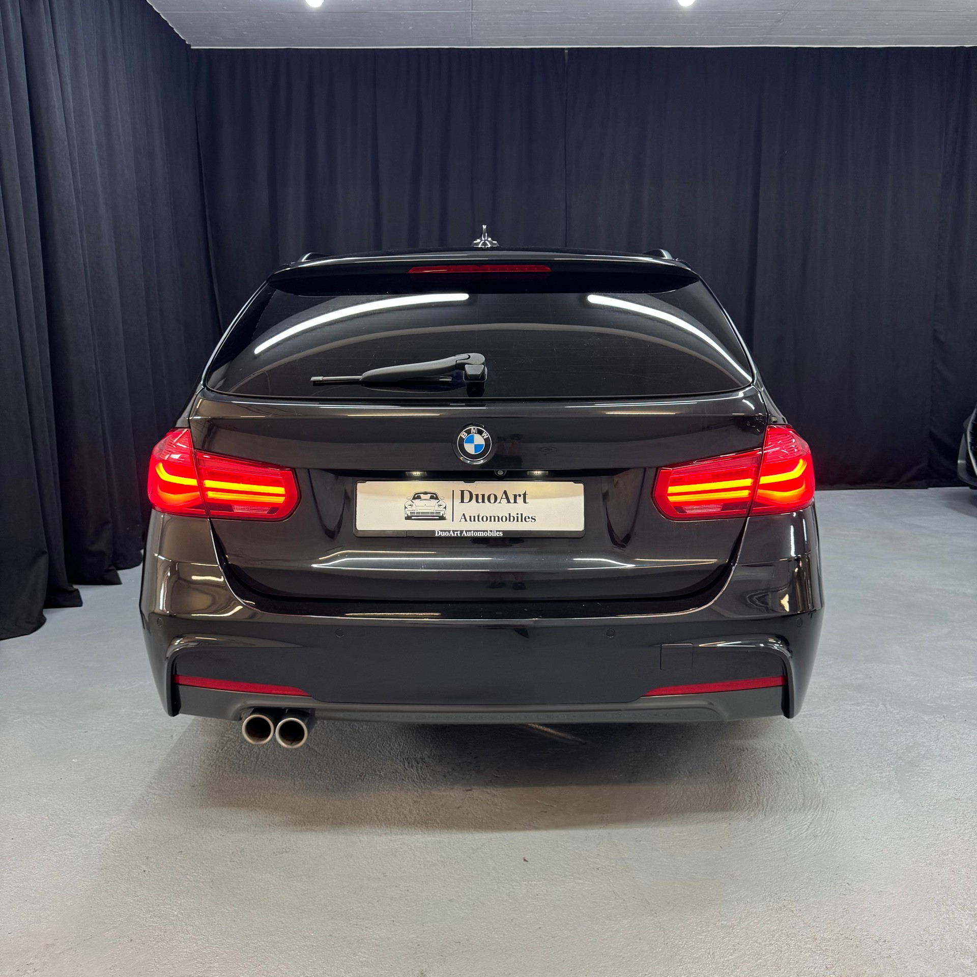 BMW 335d xDrive Touring M Sport Line Steptronic-image-6