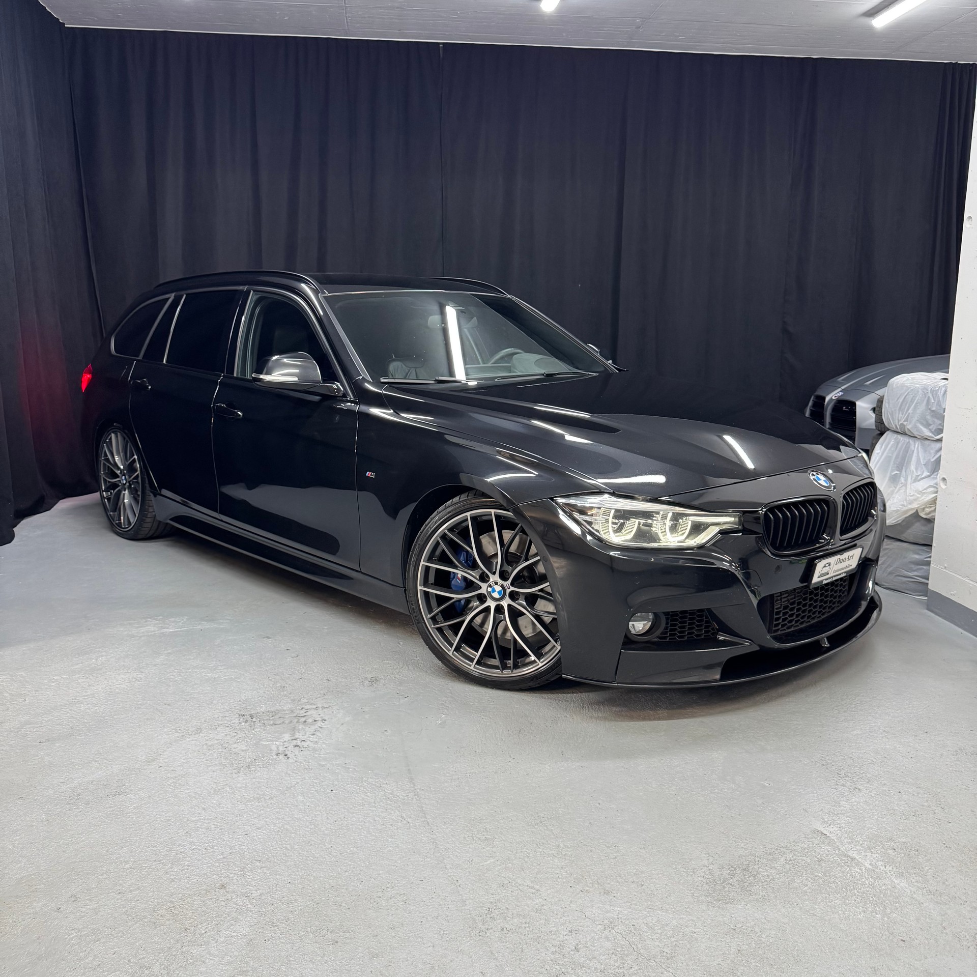 BMW 335d xDrive Touring M Sport Line Steptronic-image-3