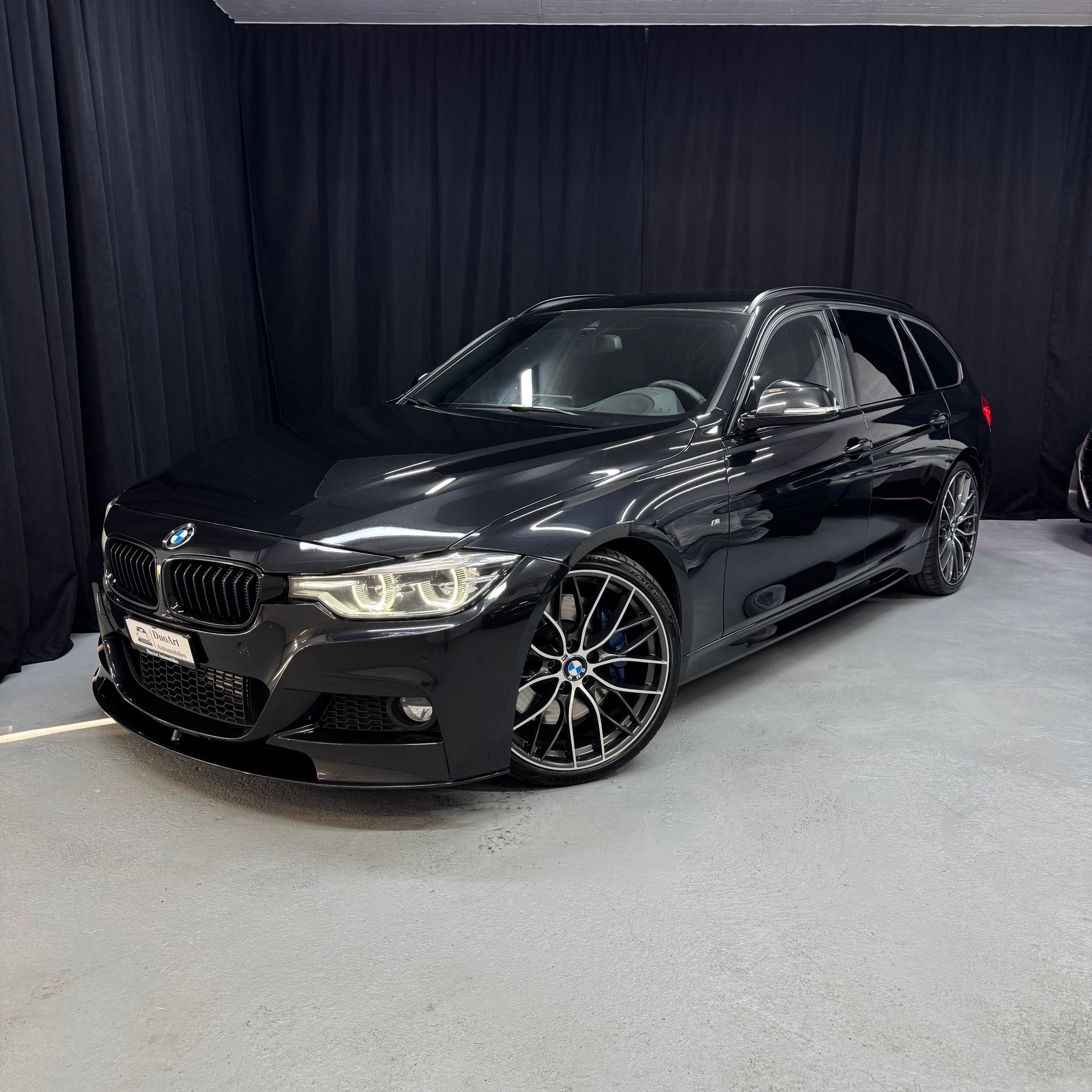 BMW 335d xDrive Touring M Sport Line Steptronic-image-1