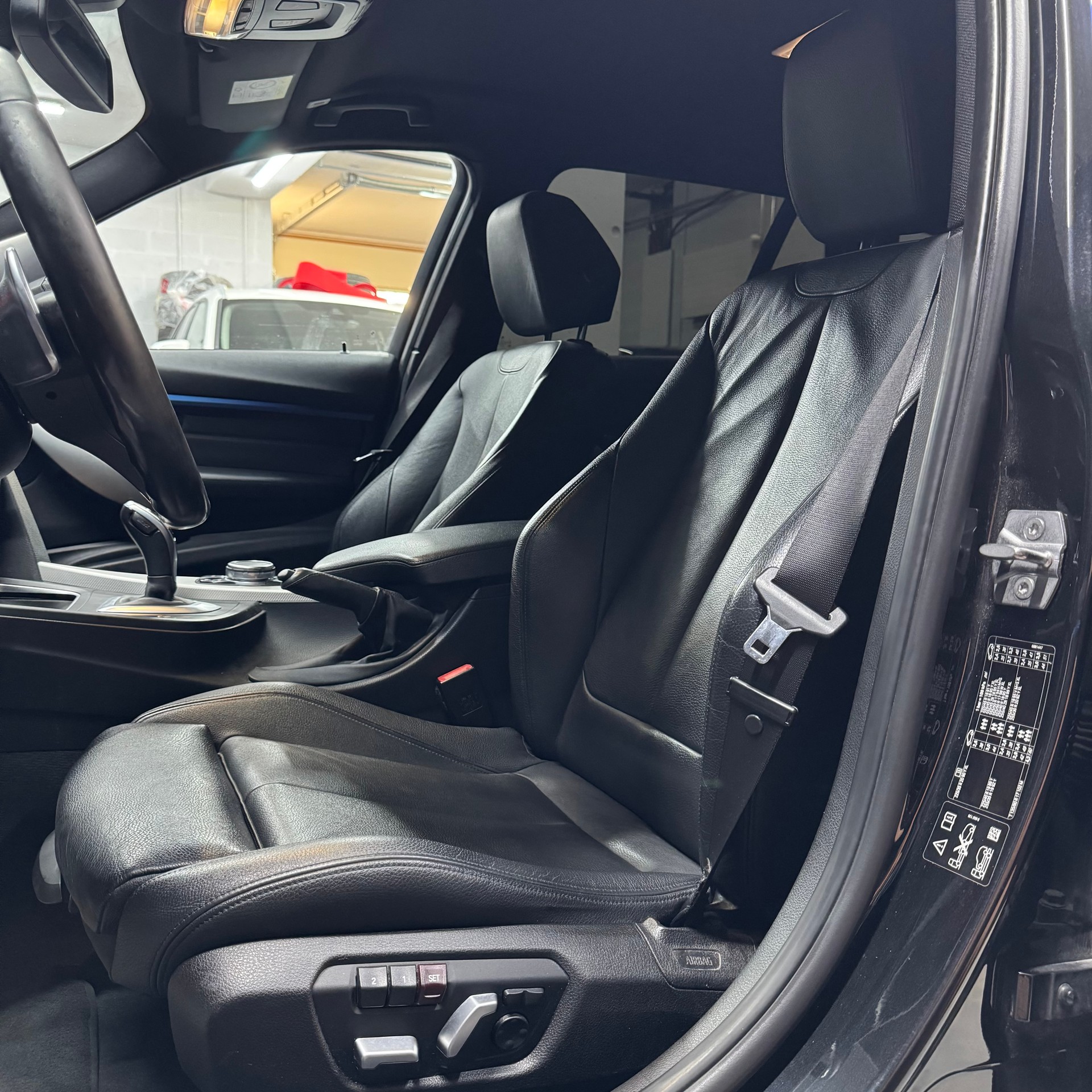 BMW 335d xDrive Touring M Sport Line Steptronic-image-12