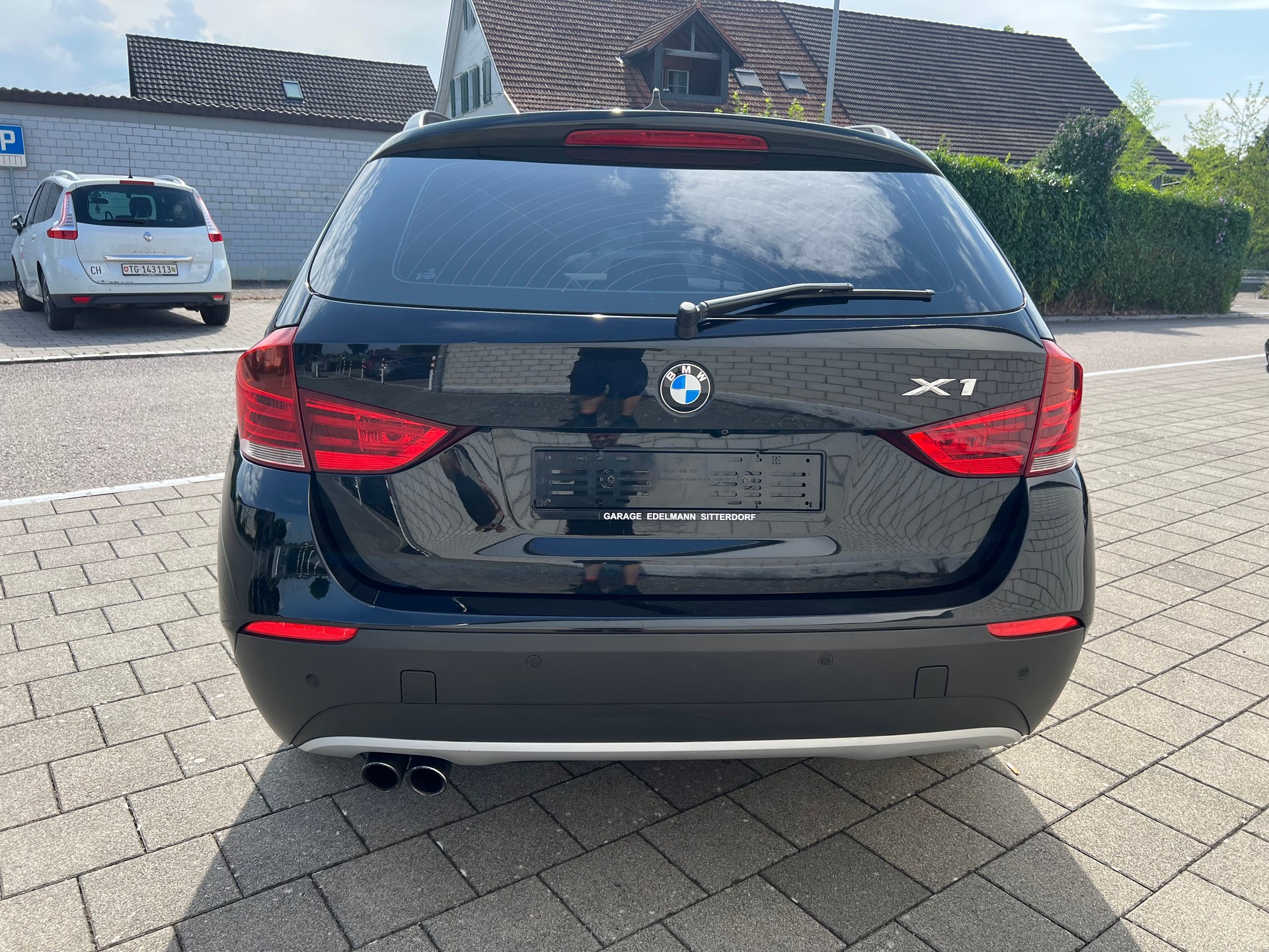 BMW X1 xDrive 28i Steptronic-image-5