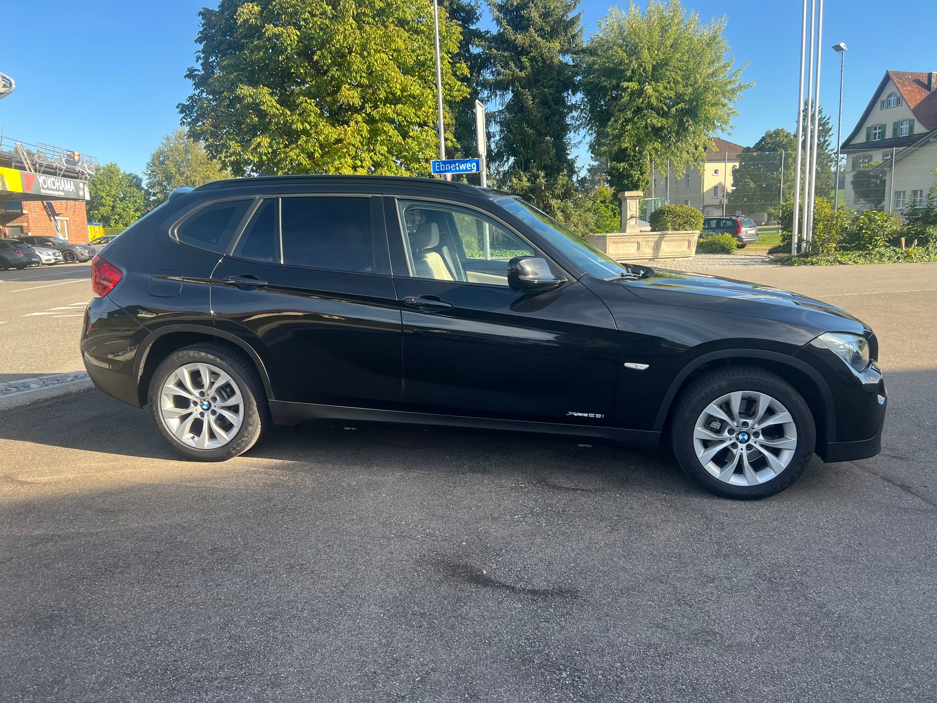 BMW X1 xDrive 28i Steptronic-image-8