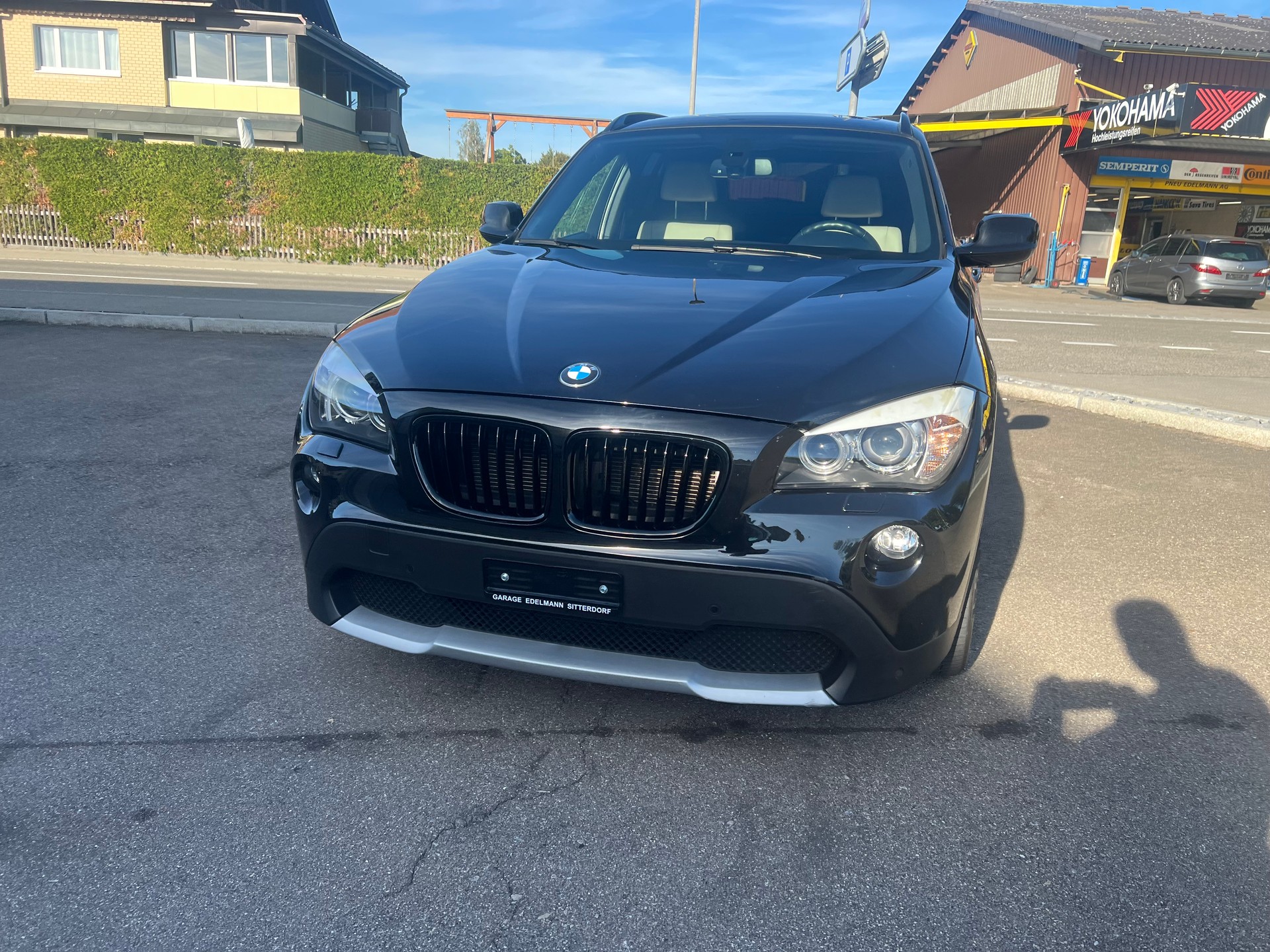 BMW X1 xDrive 28i Steptronic-image-3