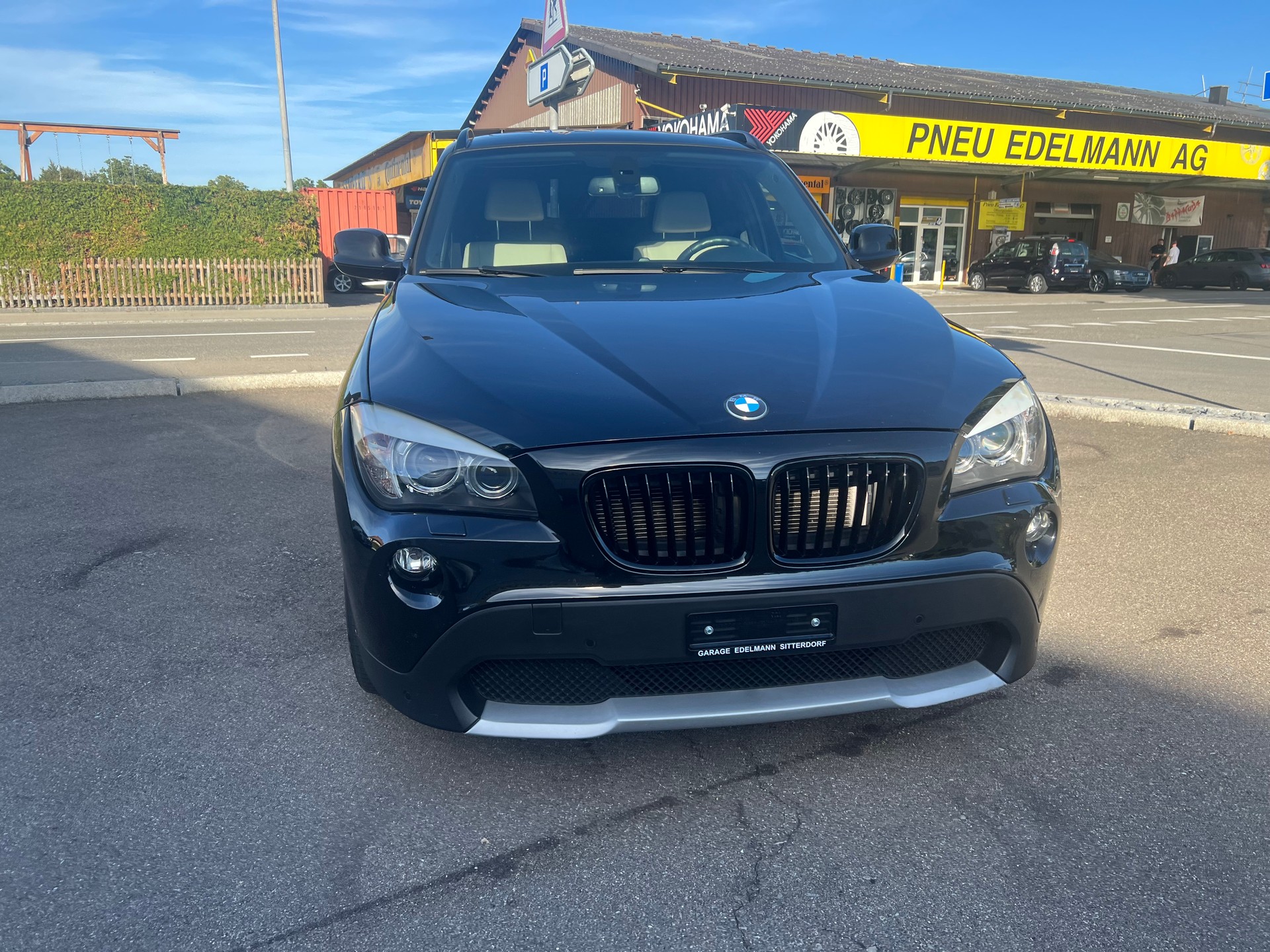 BMW X1 xDrive 28i Steptronic-image-4