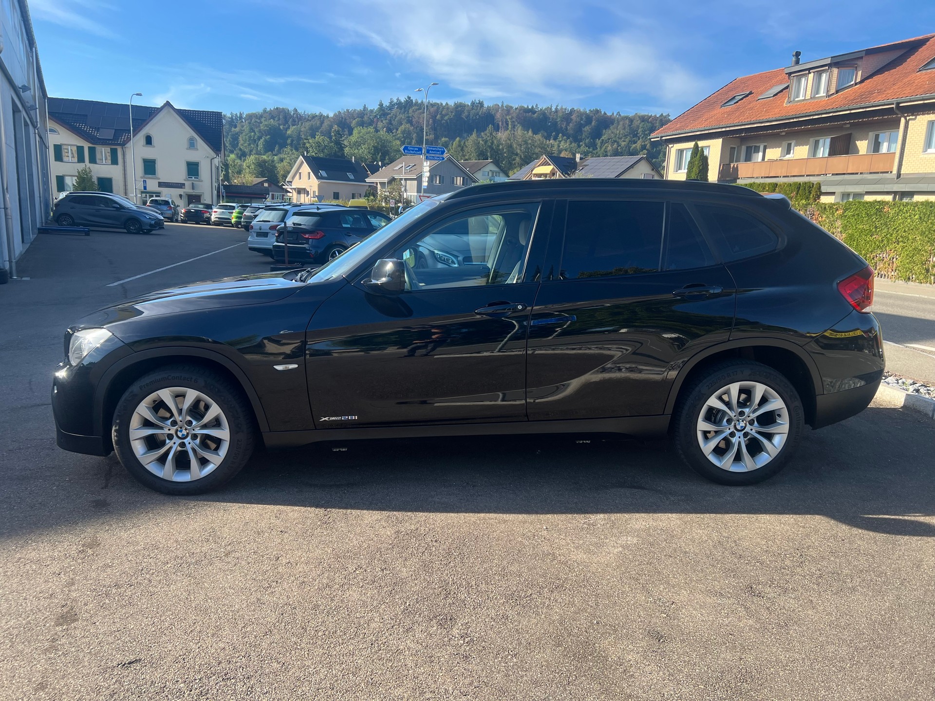 BMW X1 xDrive 28i Steptronic-image-16