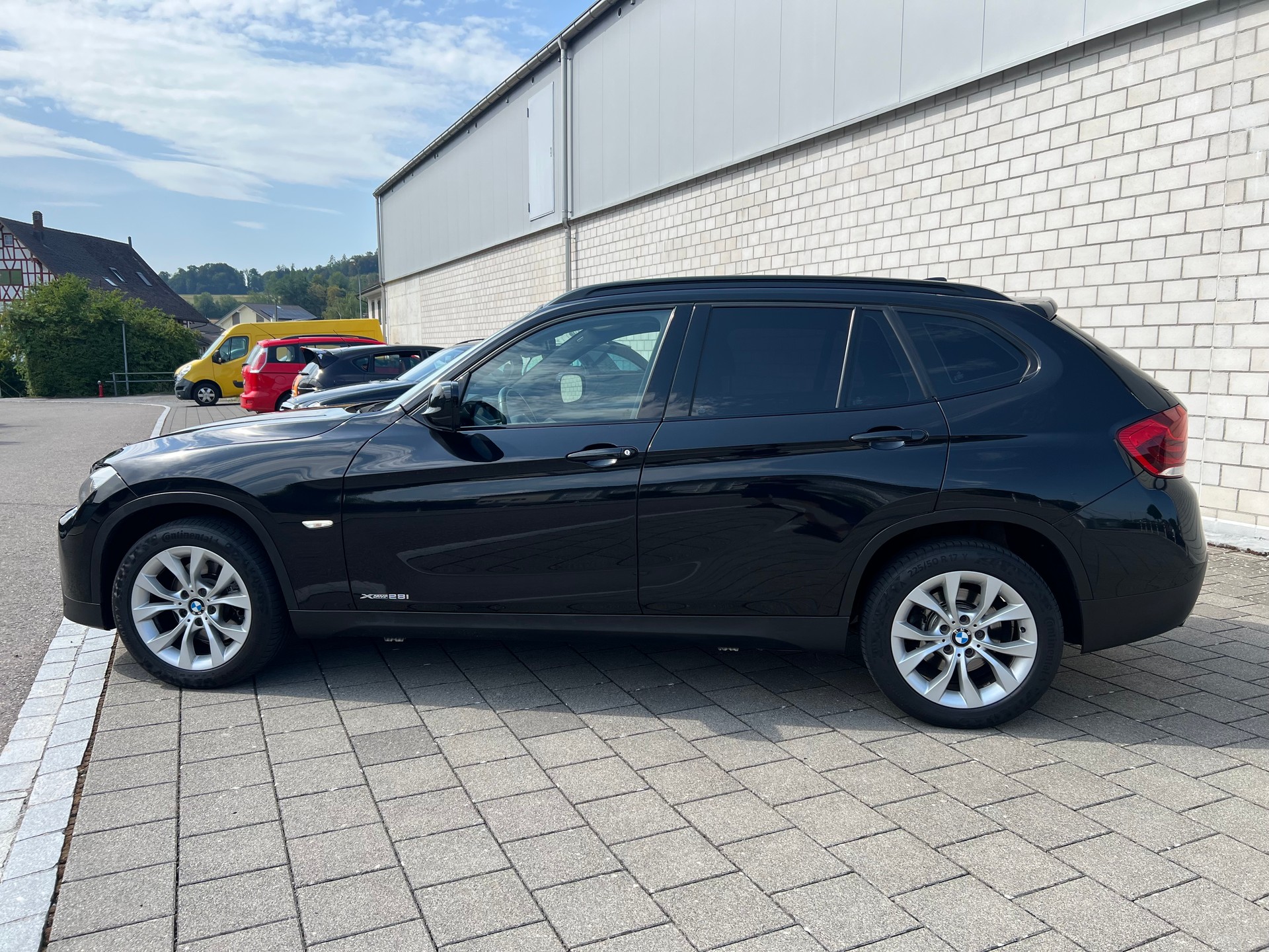 BMW X1 xDrive 28i Steptronic-image-7