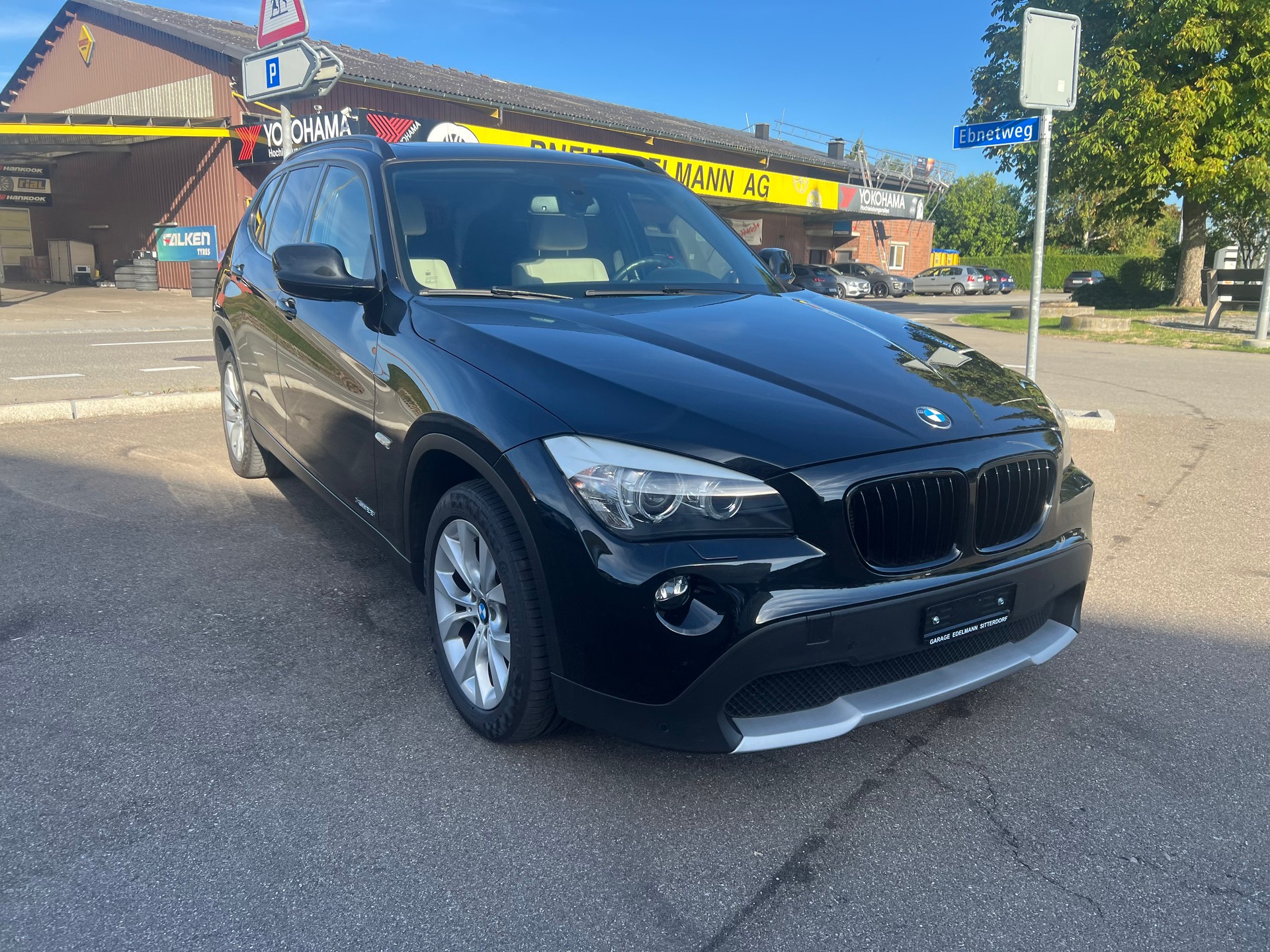 BMW X1 xDrive 28i Steptronic-image-5