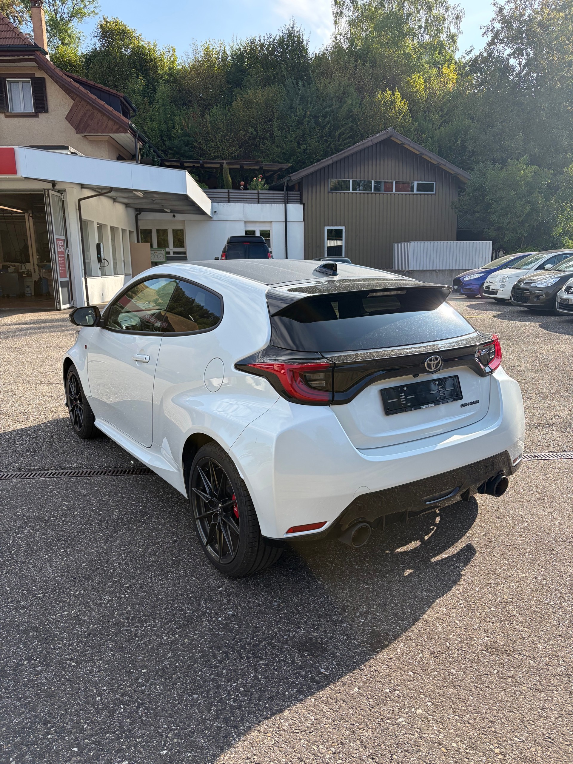 TOYOTA Yaris 1.6 GR Sport-image-3