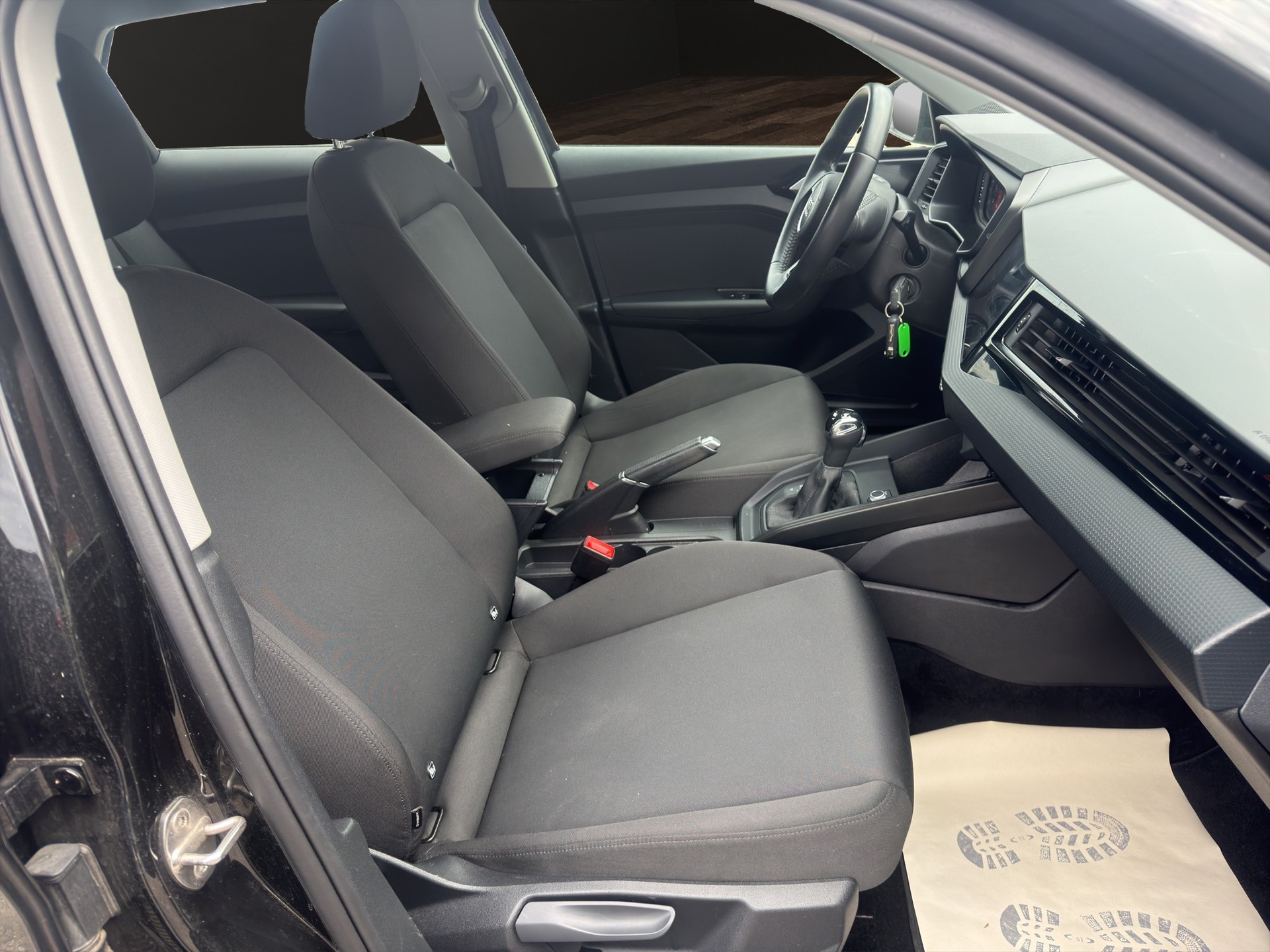 AUDI A1 Sportback 30 TFSI advanced S-tronic-image-13