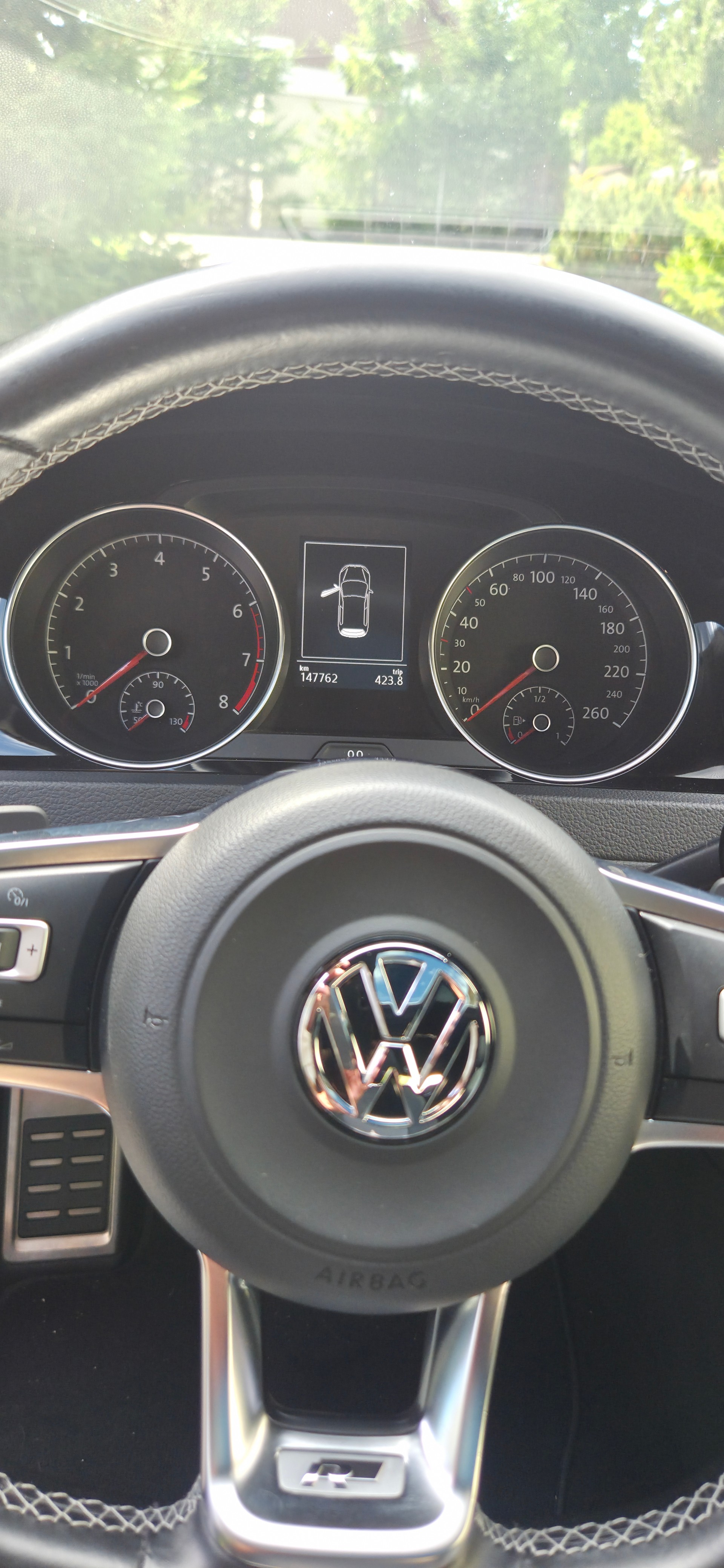 VW 1.2 TSI 105 Carat R-Line DSG7-image-3