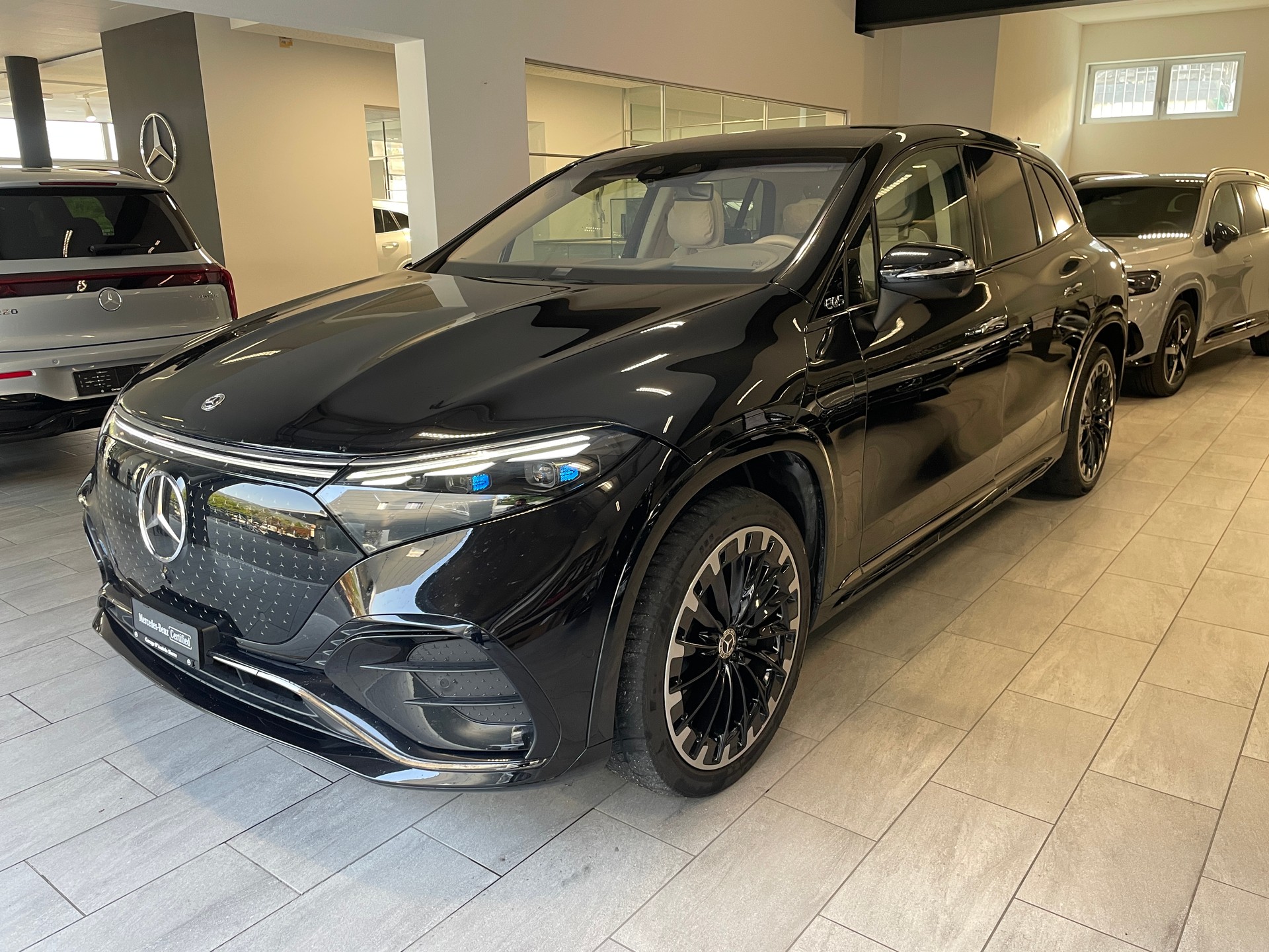 MERCEDES-BENZ EQS 580 4Matic Executive Edition SUV AMG Line-image-0