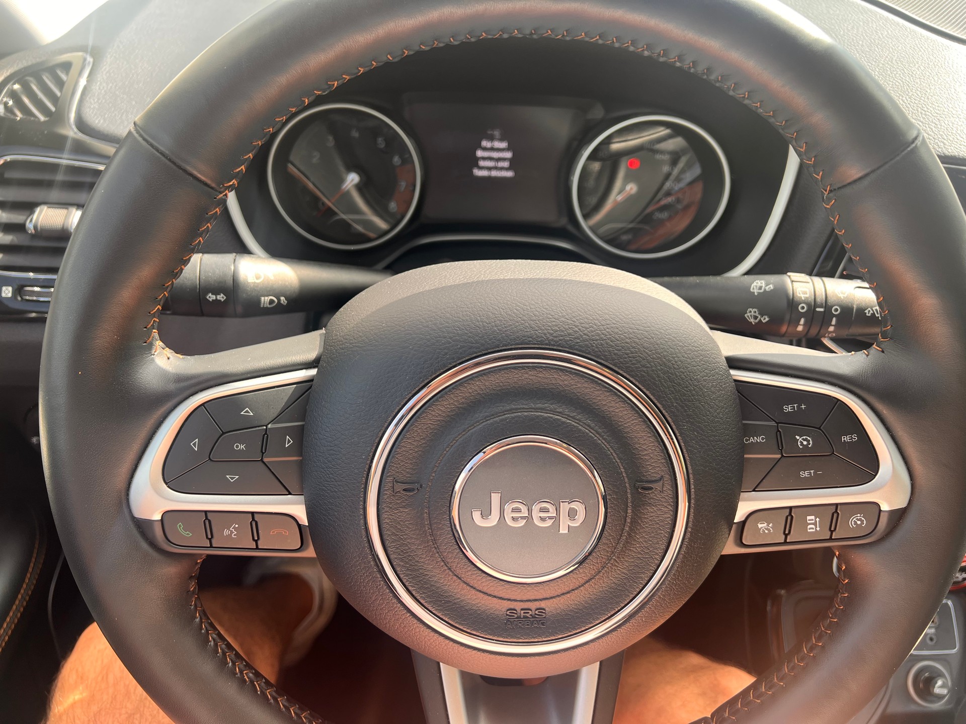 JEEP Compass 1.4 Turbo Limited AWD 9ATX-image-10