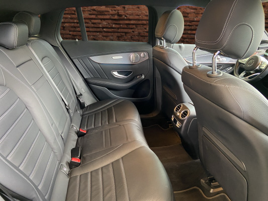MERCEDES-BENZ EQC 400 AMG Line 4Matic-image-13