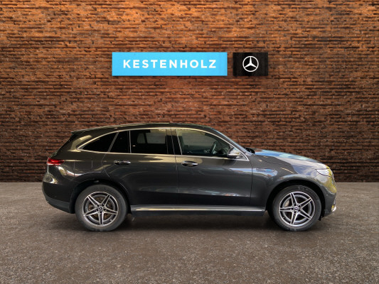 MERCEDES-BENZ EQC 400 AMG Line 4Matic-image-2