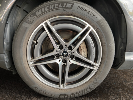 MERCEDES-BENZ EQC 400 AMG Line 4Matic-image-8