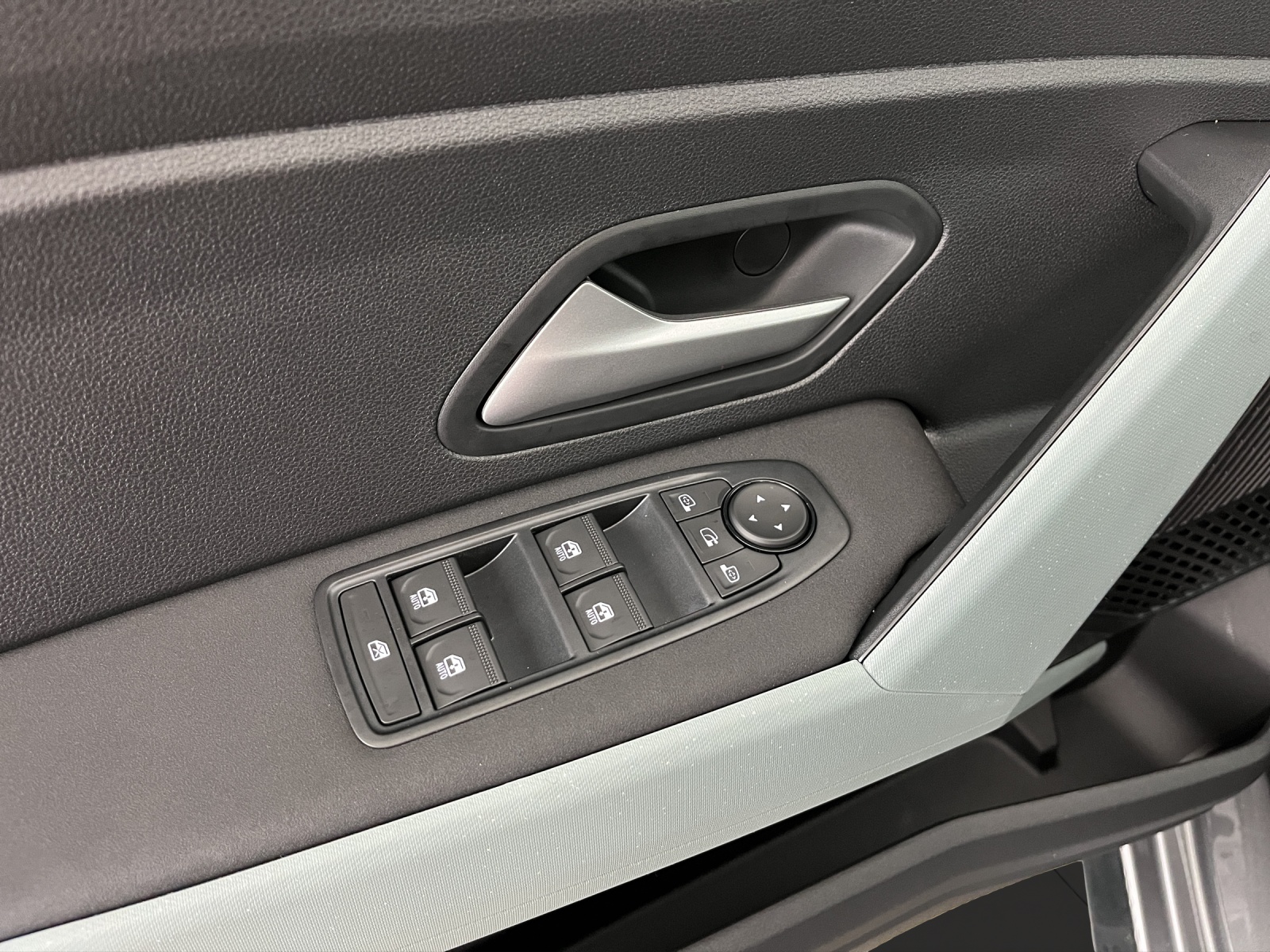 DACIA Bigster 1.2 Hybrid Extreme 4WD-image-12