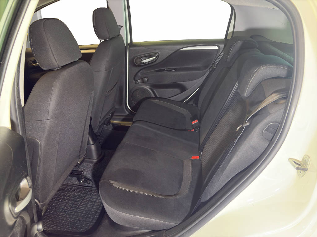 FIAT Punto 0.9 T TwinAir 100 MyStyle S/S-image-9