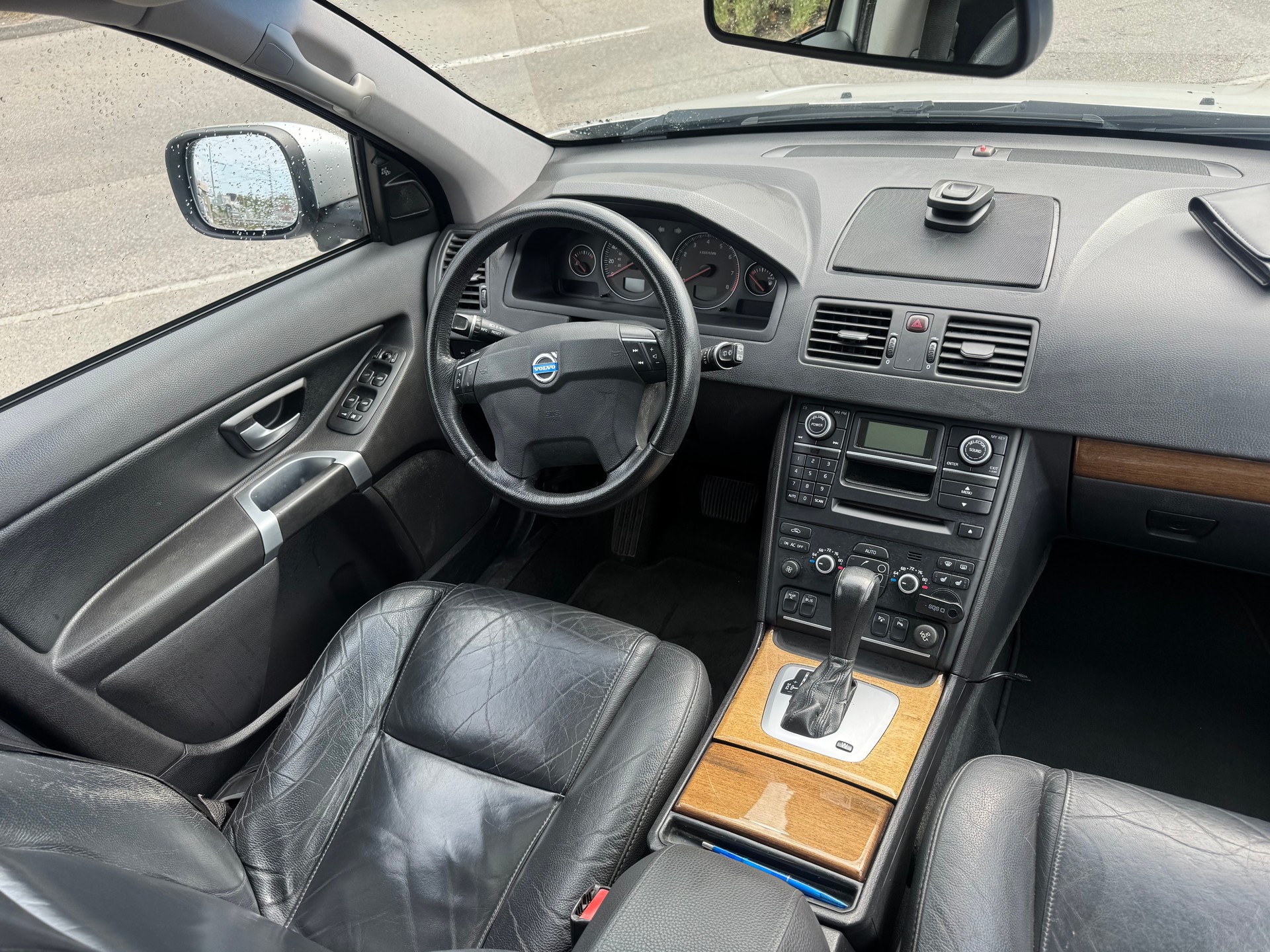 VOLVO XC90 3.2 AWD Executive Geartronic-image-8