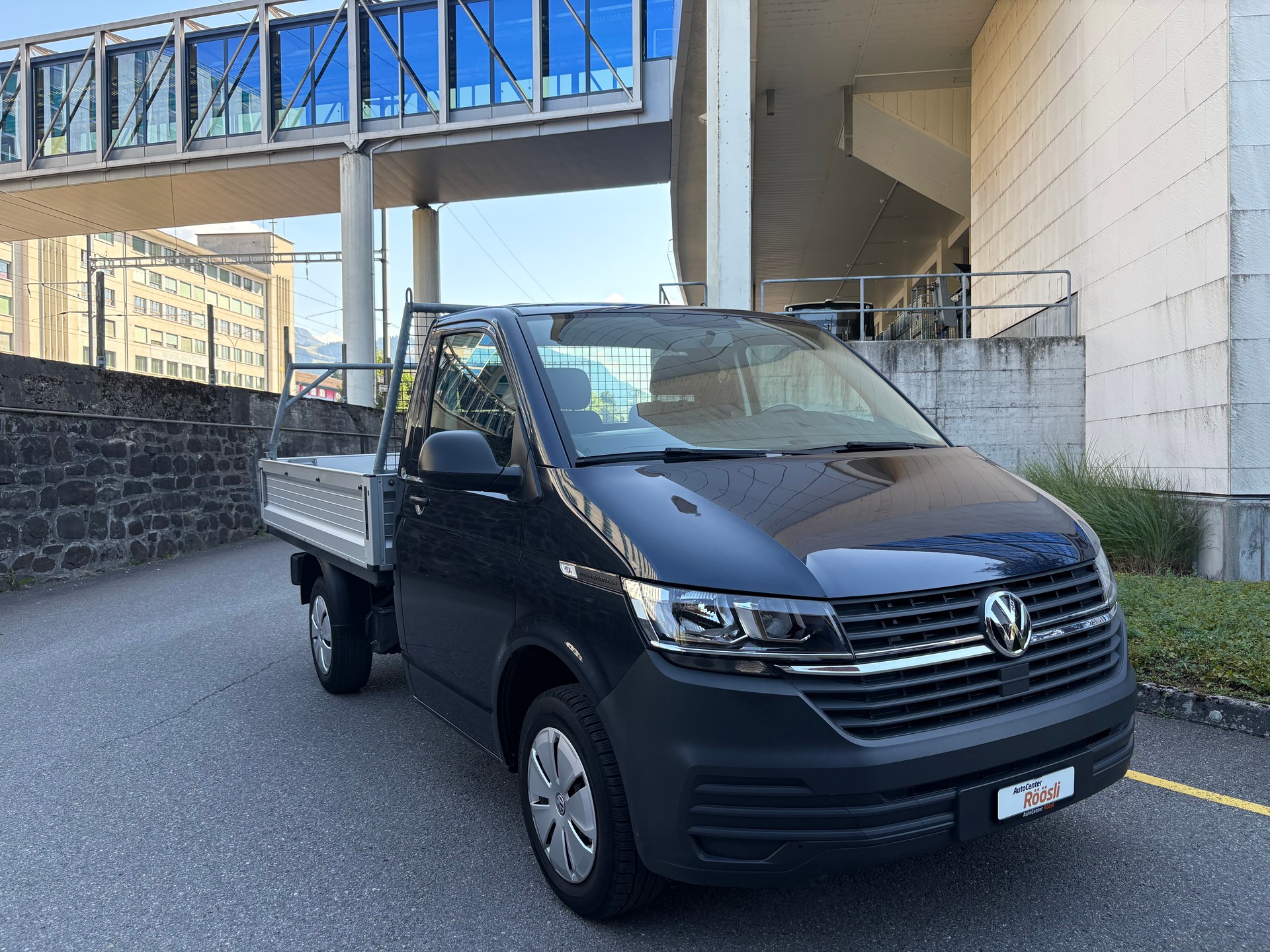 VW T6.1 2.0 TDI-image-1