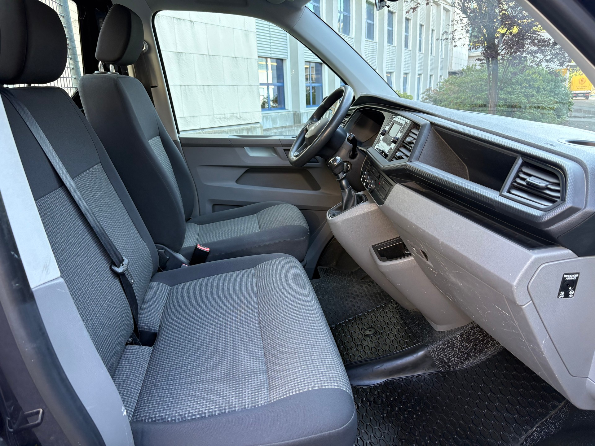 VW T6.1 2.0 TDI-image-13