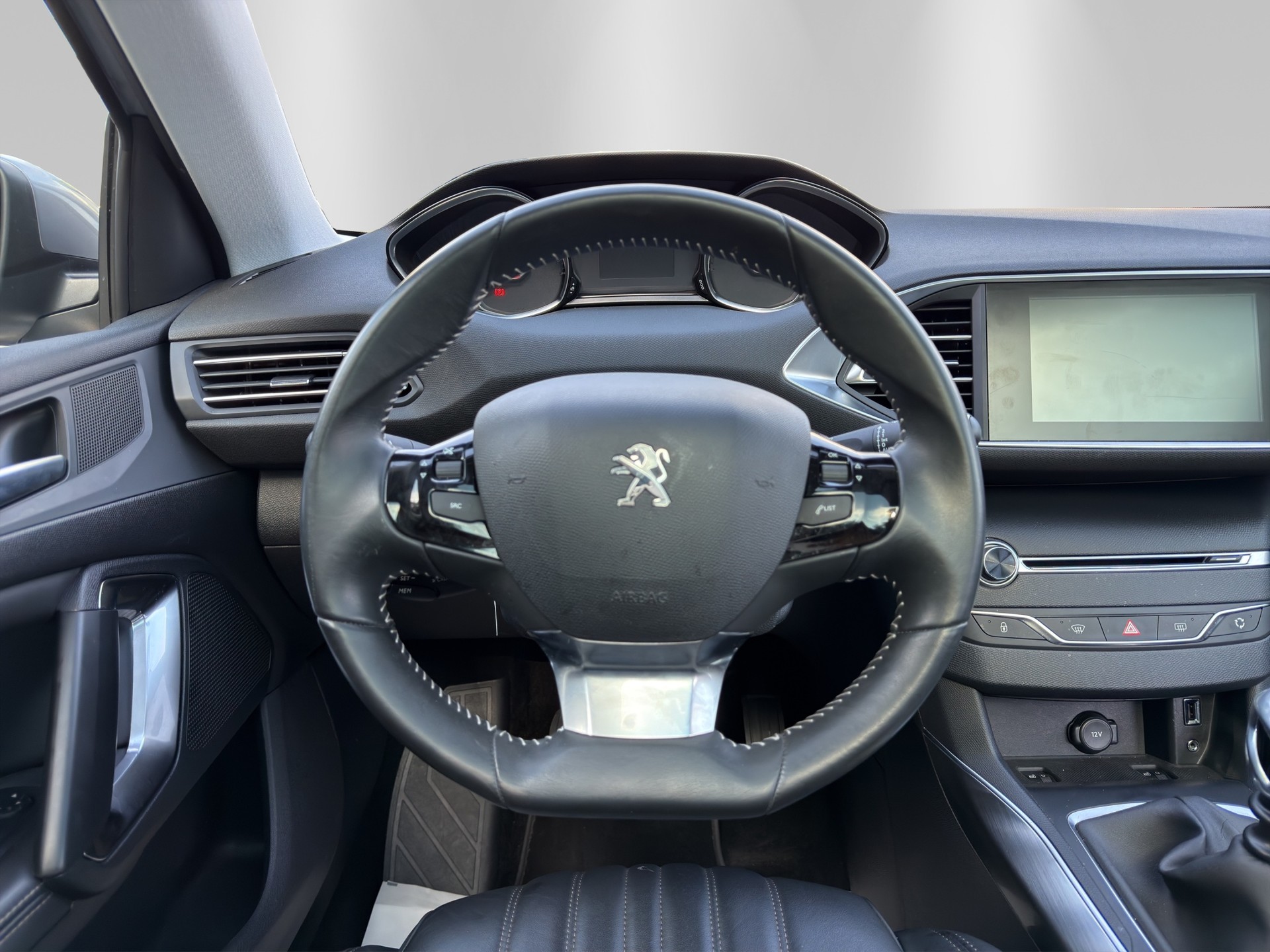 PEUGEOT 308 1.6 THP Féline-image-9