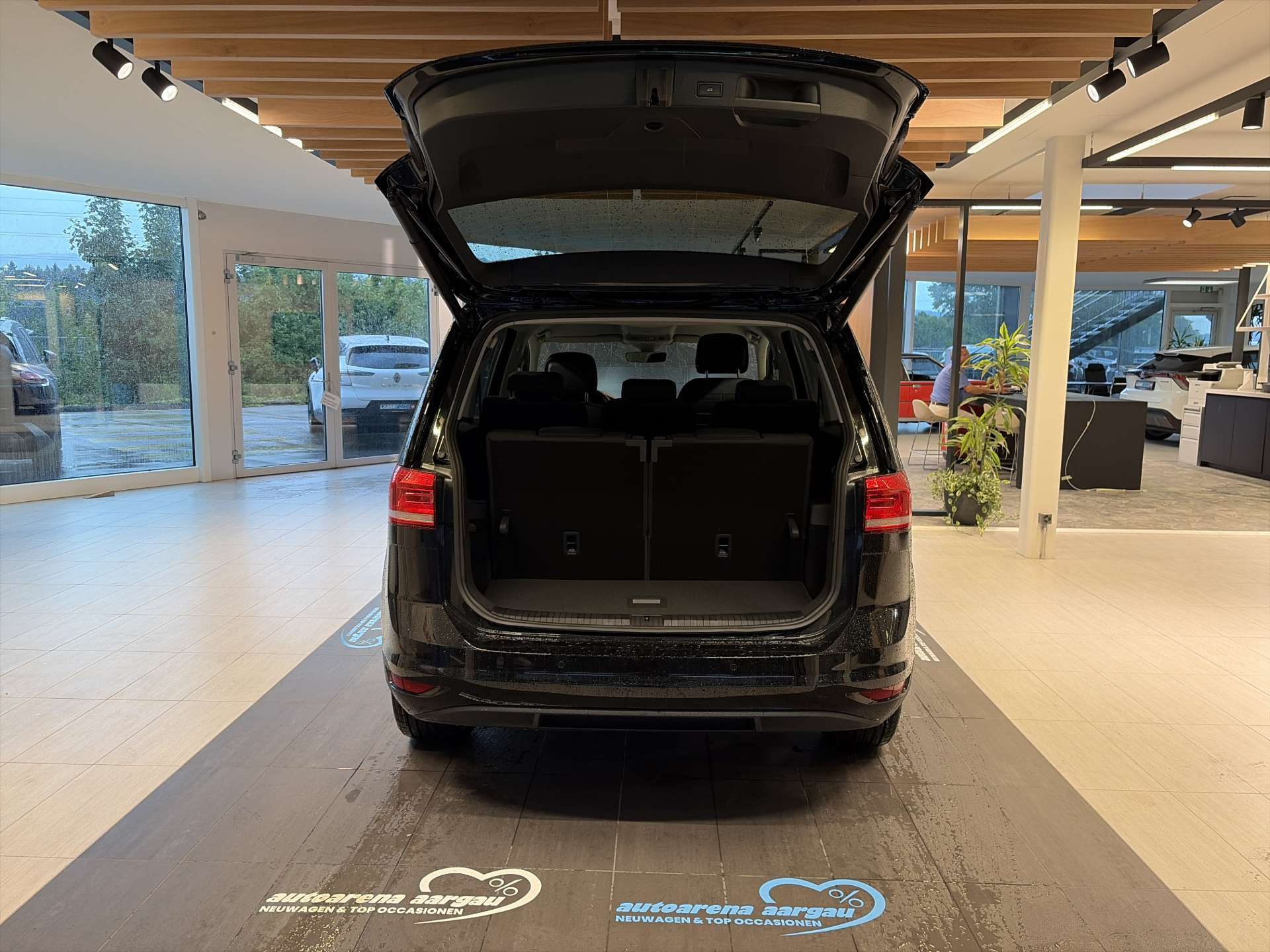 VW Touran 1.5 TSi EVO Comfortline Edition DSG-Automat 7-Plätzer-image-7
