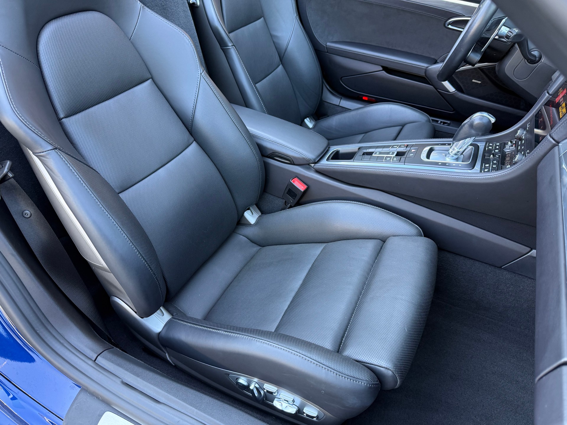 PORSCHE 718 Boxster 2.0 T Style Edition PDK-image-15