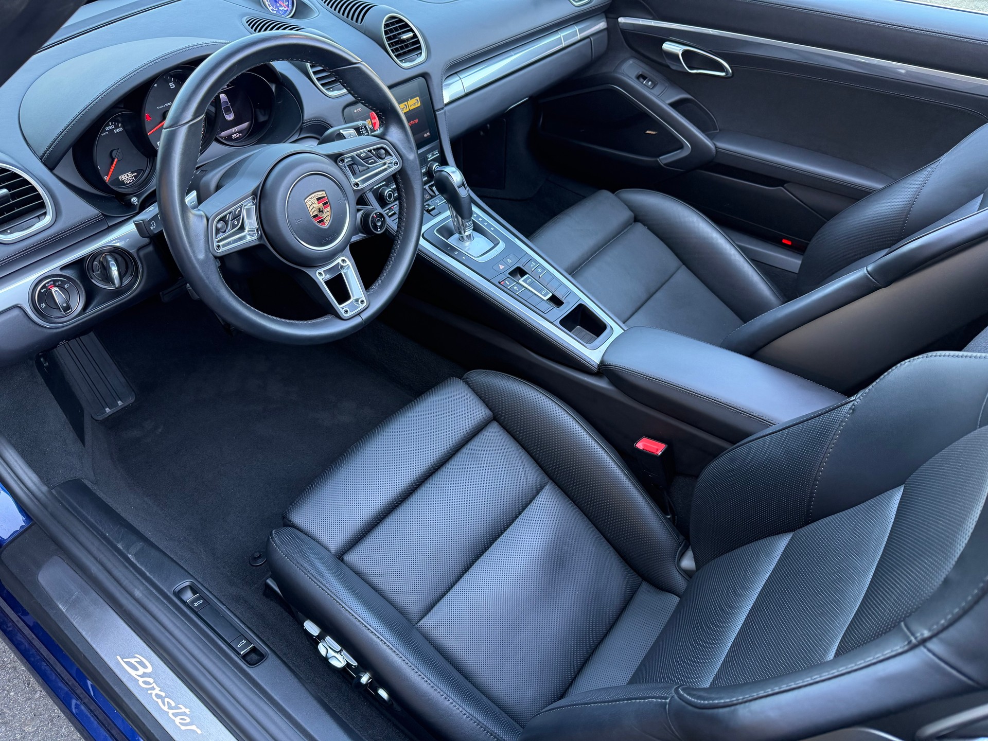 PORSCHE 718 Boxster 2.0 T Style Edition PDK-image-12