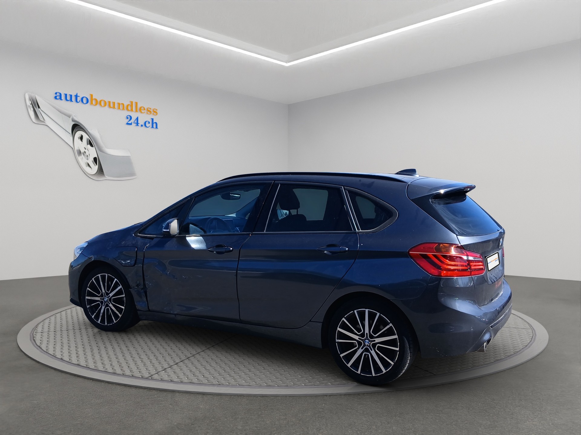 BMW 225xe iPerformance Active Tourer Fleet Edition Steptronic-image-4