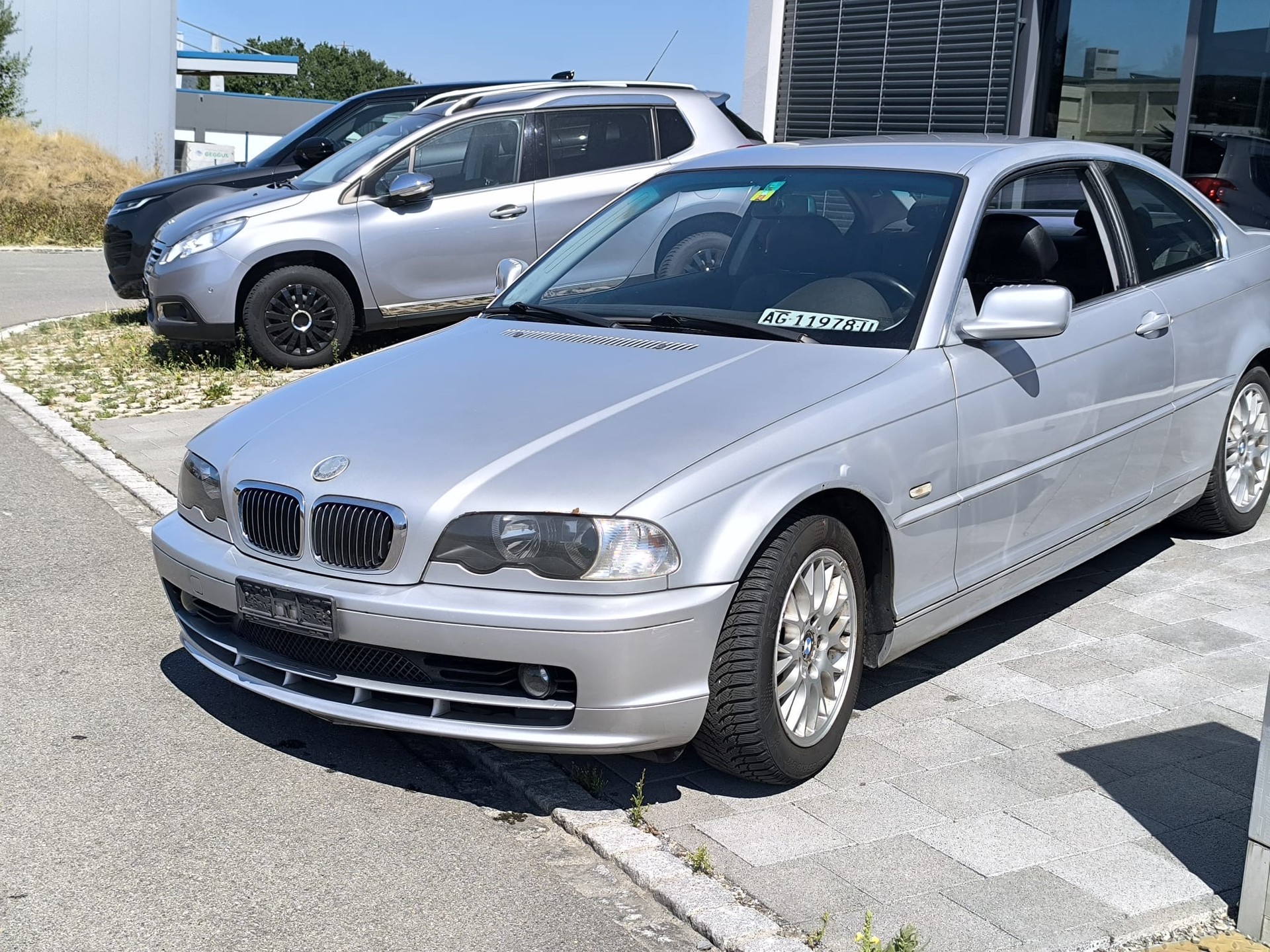 BMW 320Ci Coupé-image-2