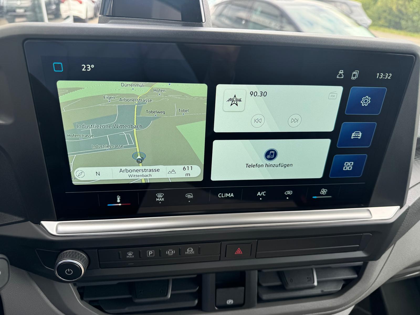 VW Transporter 2.0 TDI Automat-image-14
