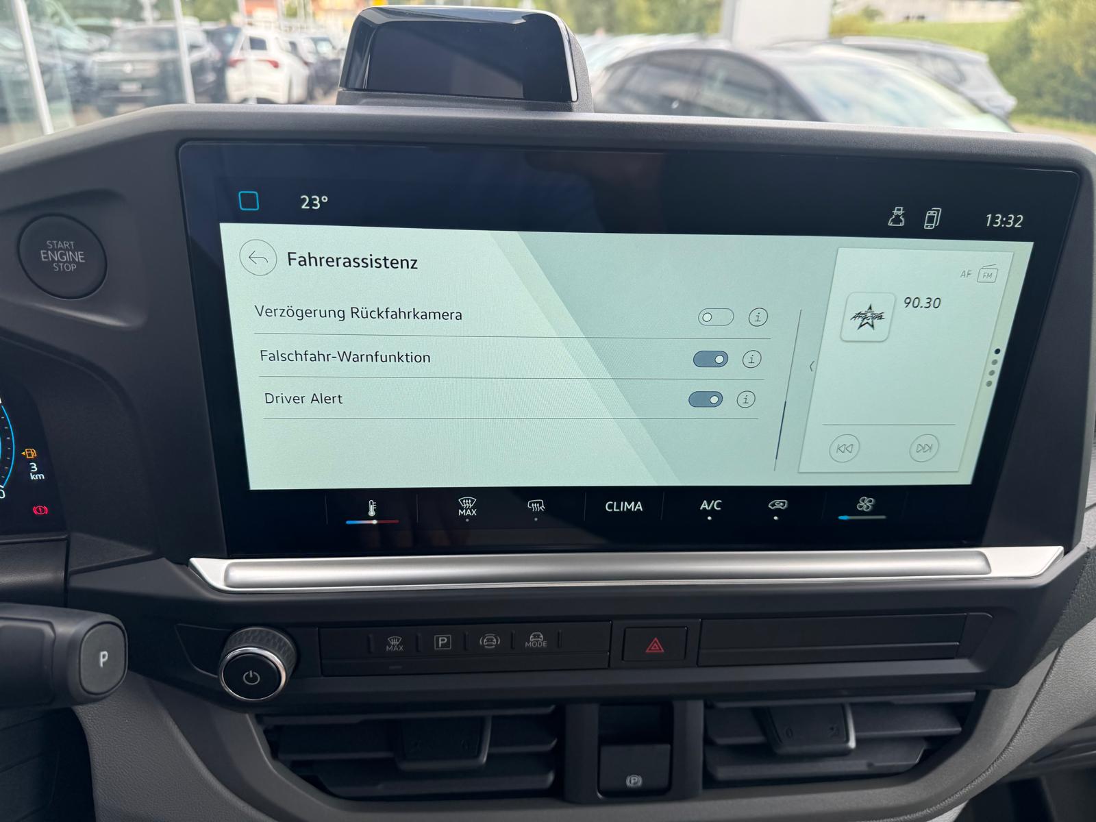 VW Transporter 2.0 TDI Automat-image-13
