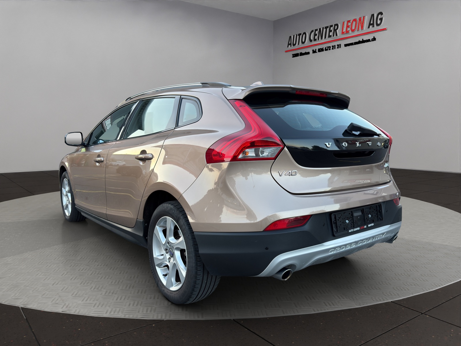 VOLVO V40 Cross Country D3 Momentum Geartronic-showroom-element-3